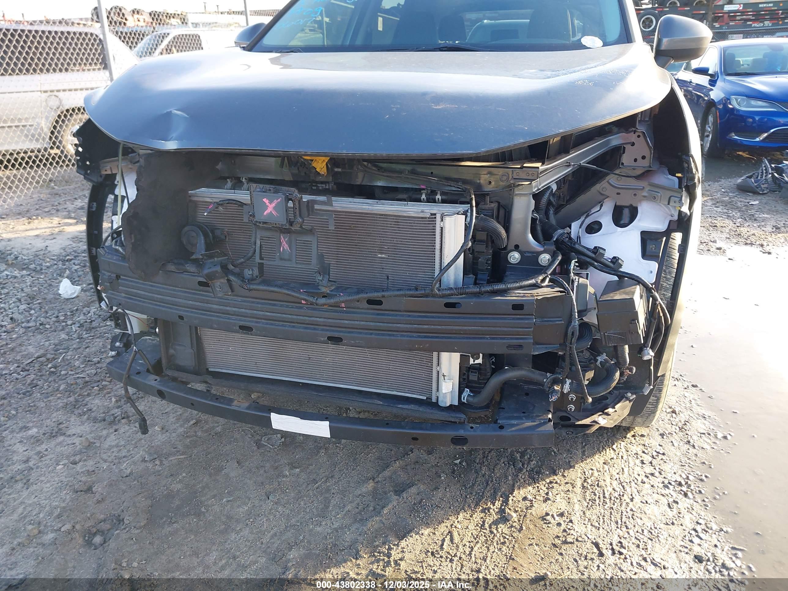 NISSAN ROGUE image 6