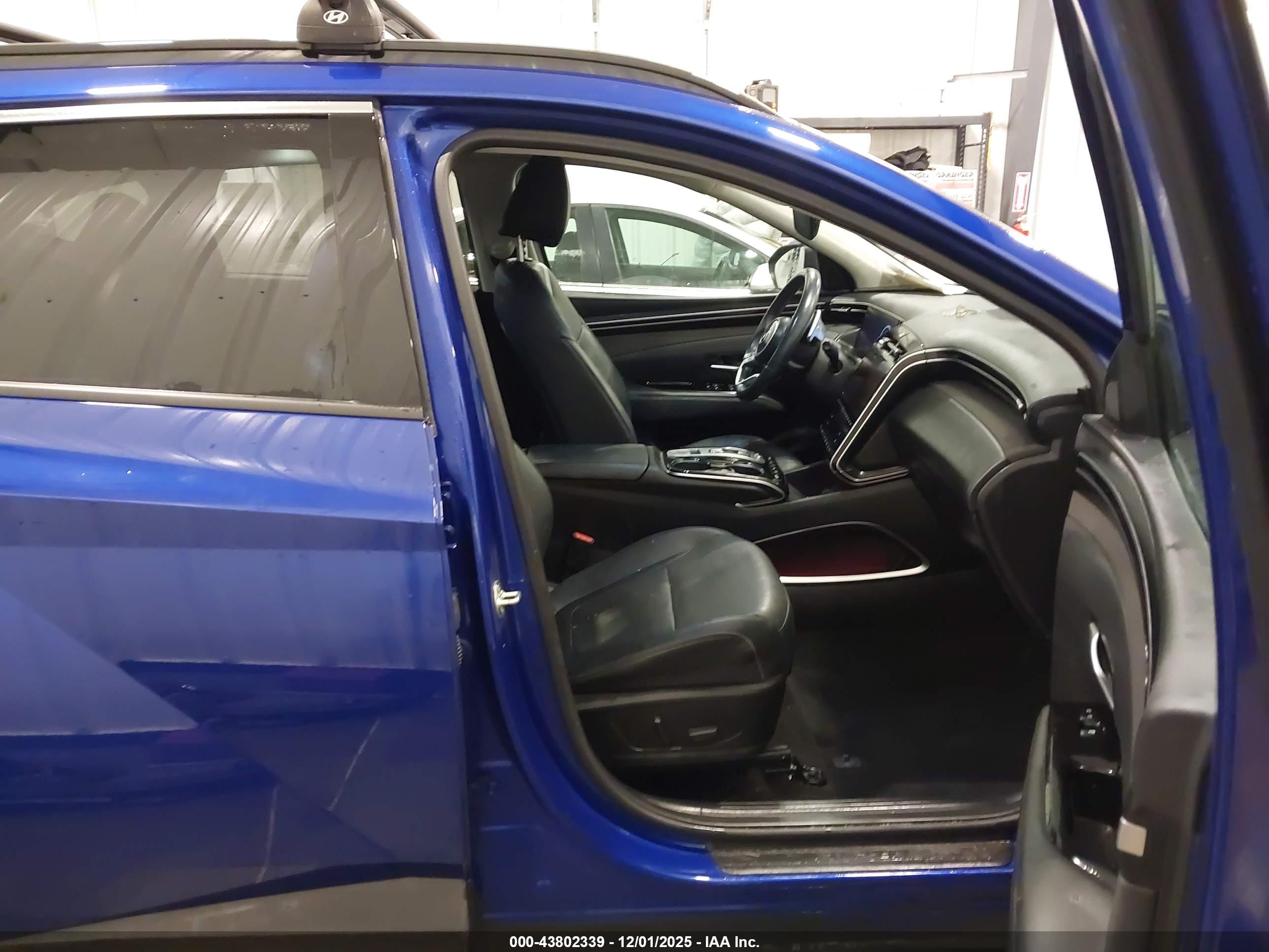 HYUNDAI TUCSON image 5