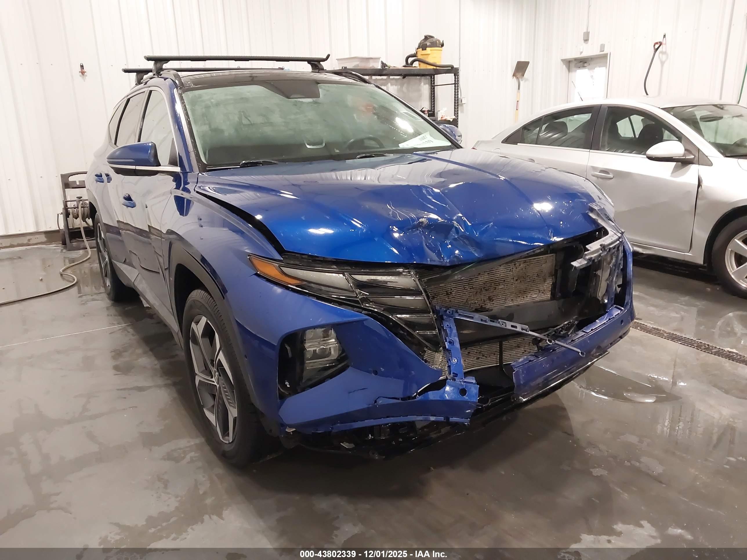 HYUNDAI TUCSON image 6