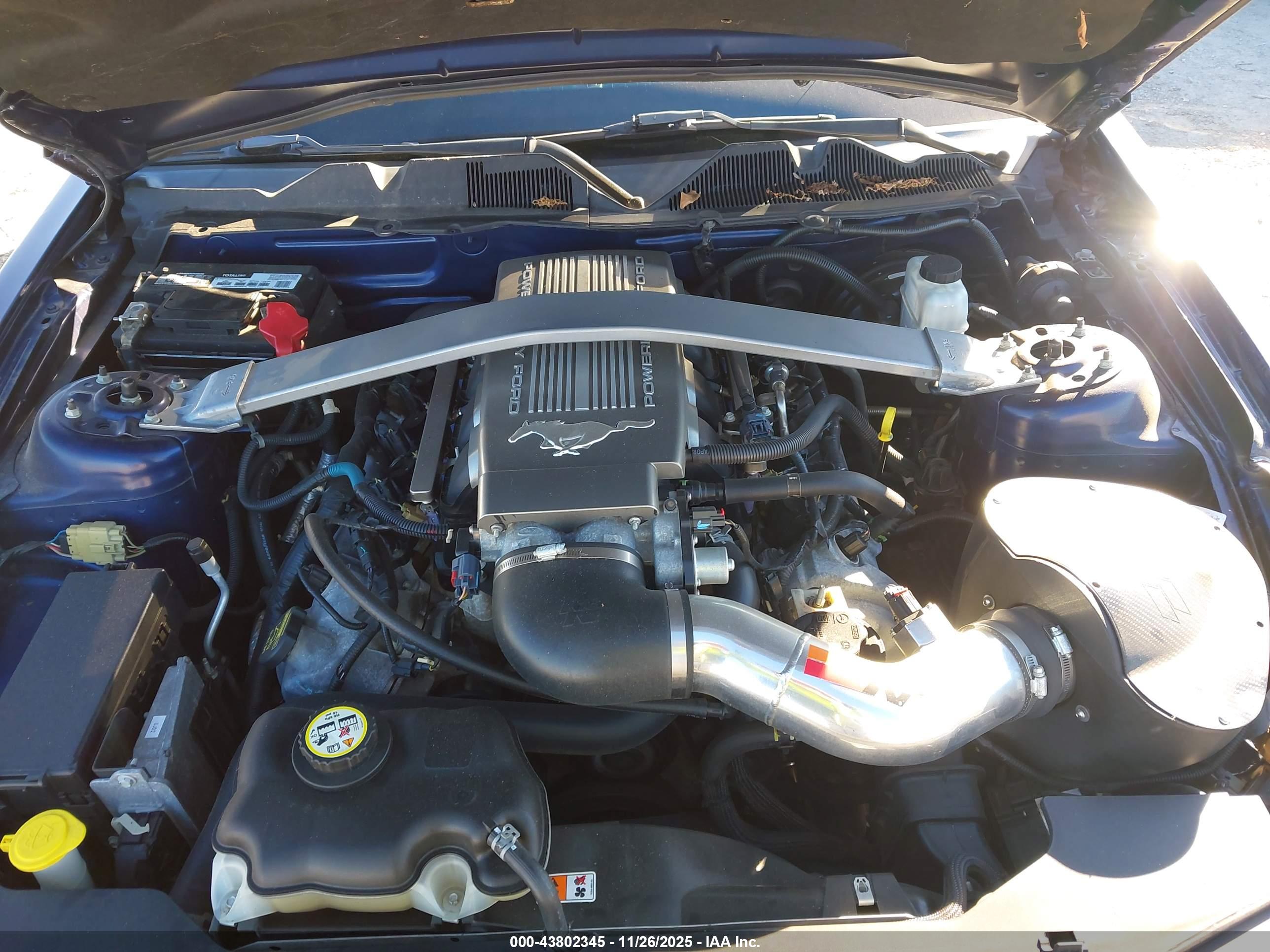 FORD MUSTANG image 10