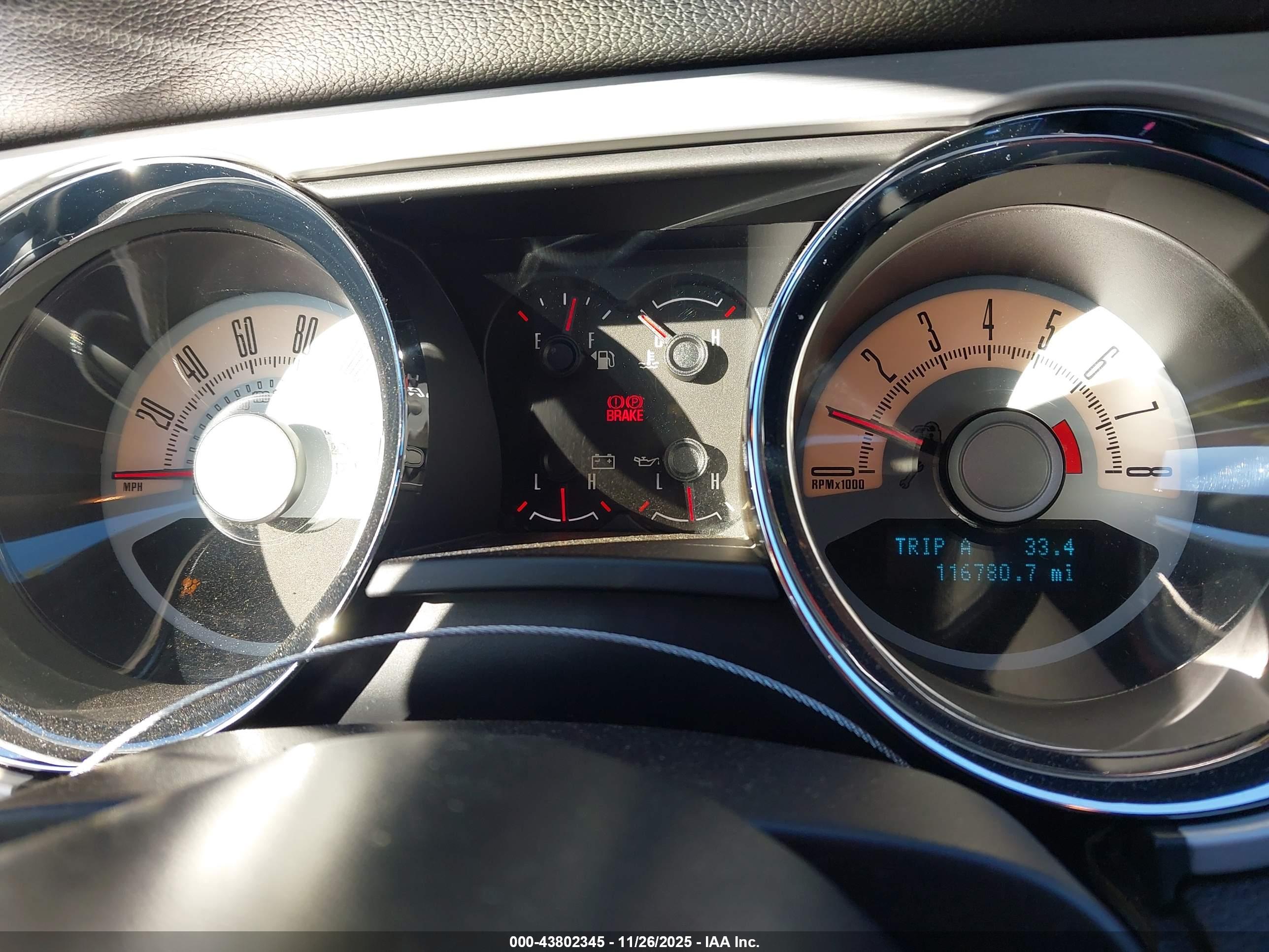 FORD MUSTANG image 7