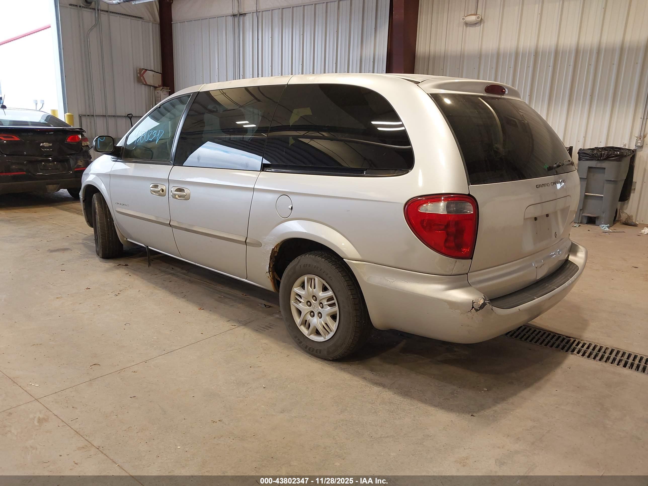 DODGE GRAND image 3