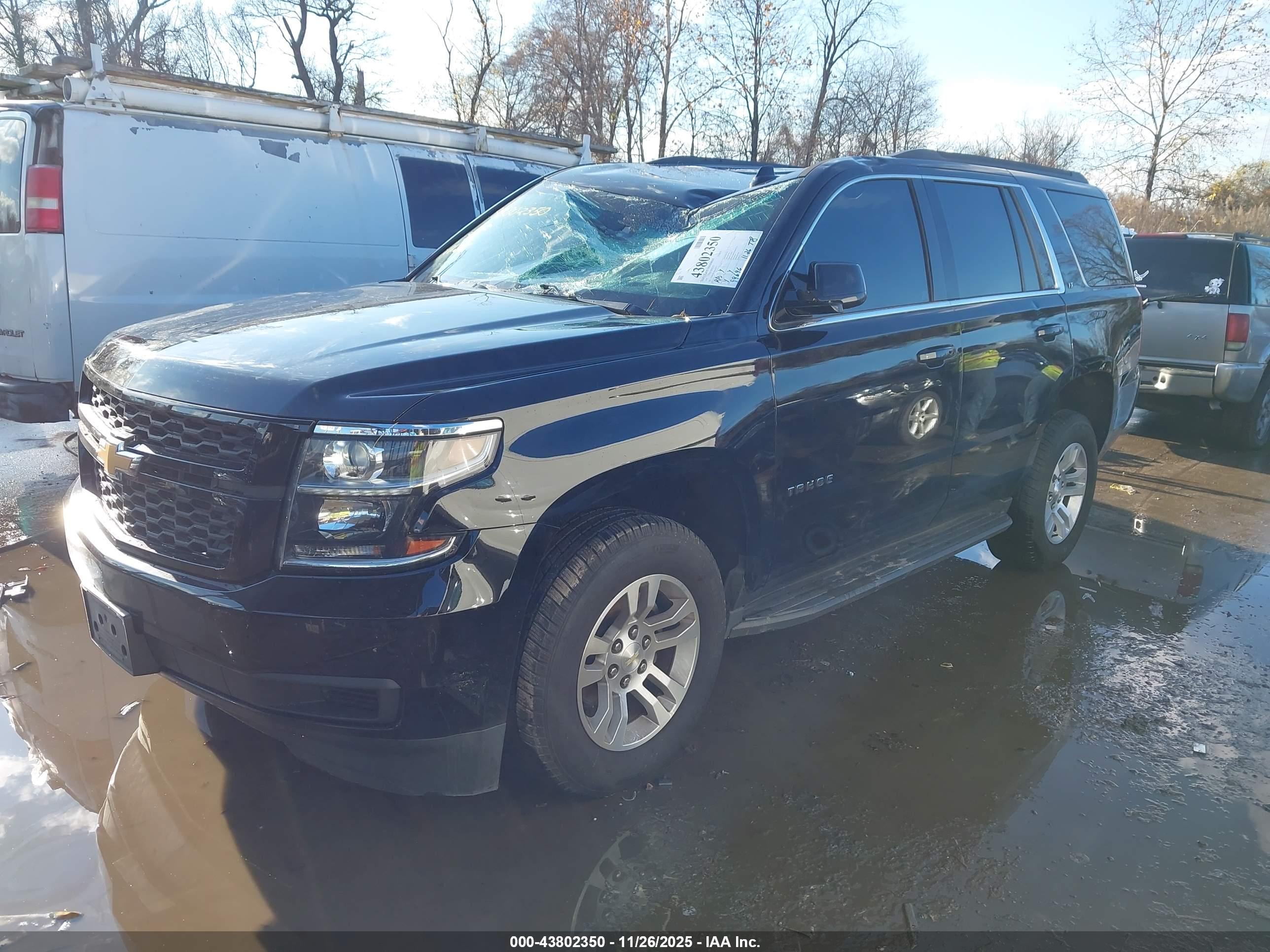 CHEVROLET TAHOE image 2