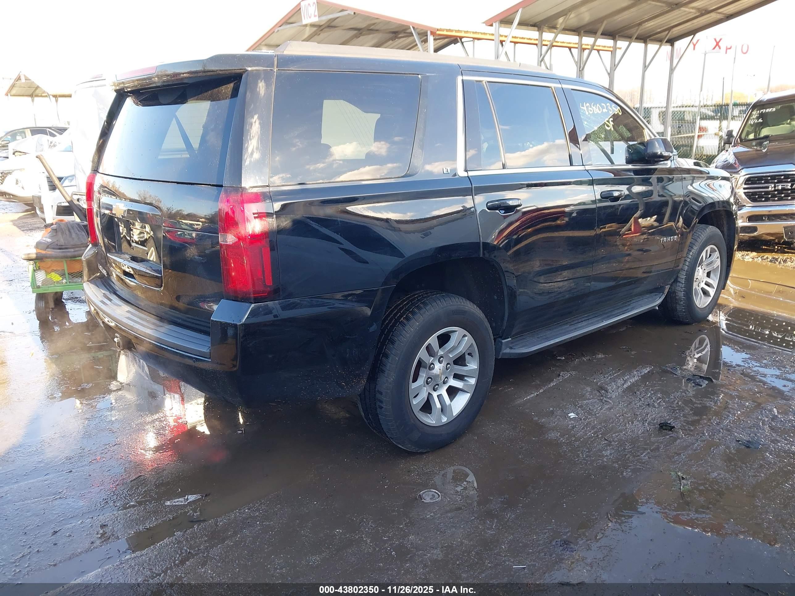 CHEVROLET TAHOE image 4