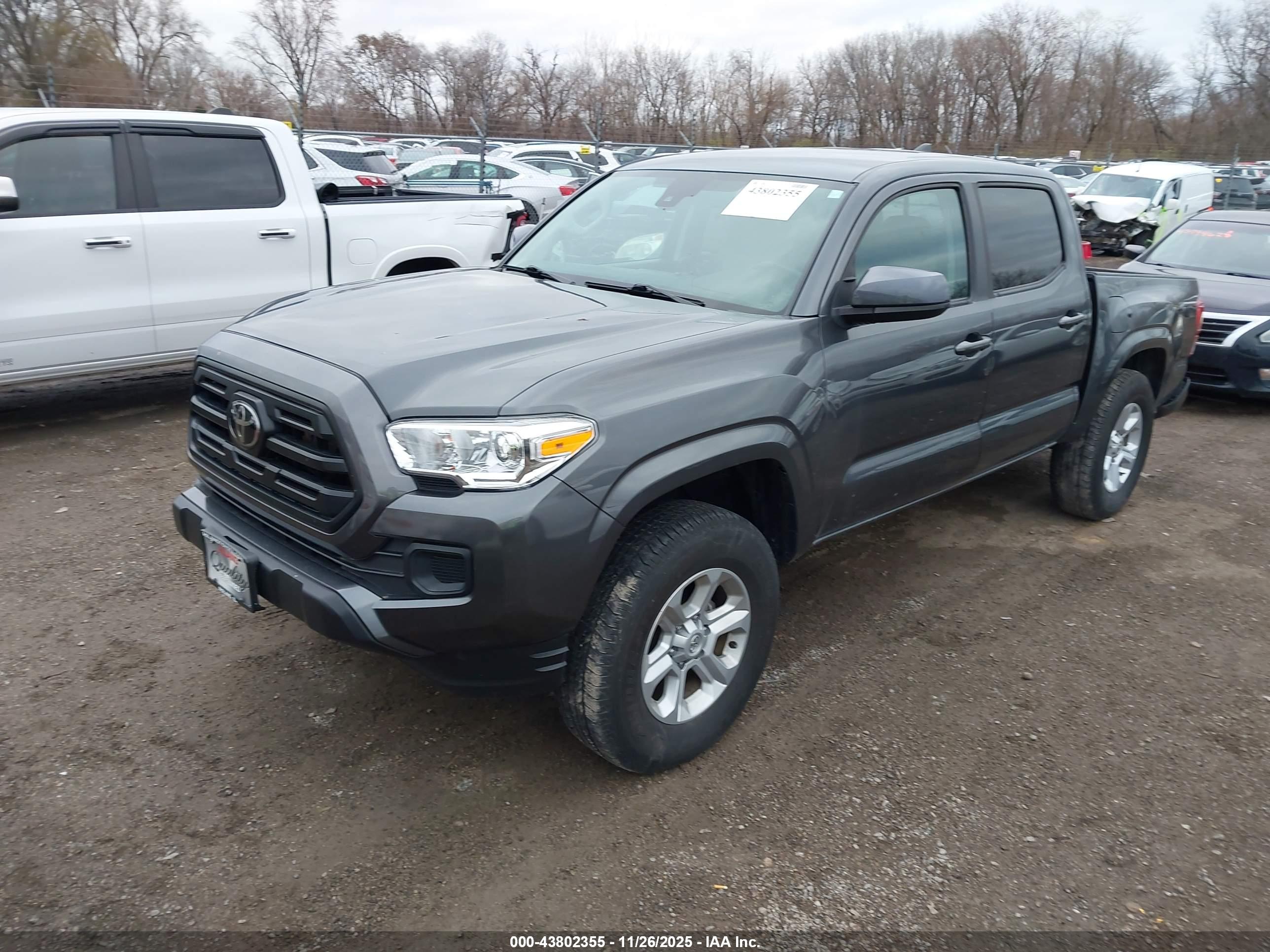 TOYOTA TACOMA image 2