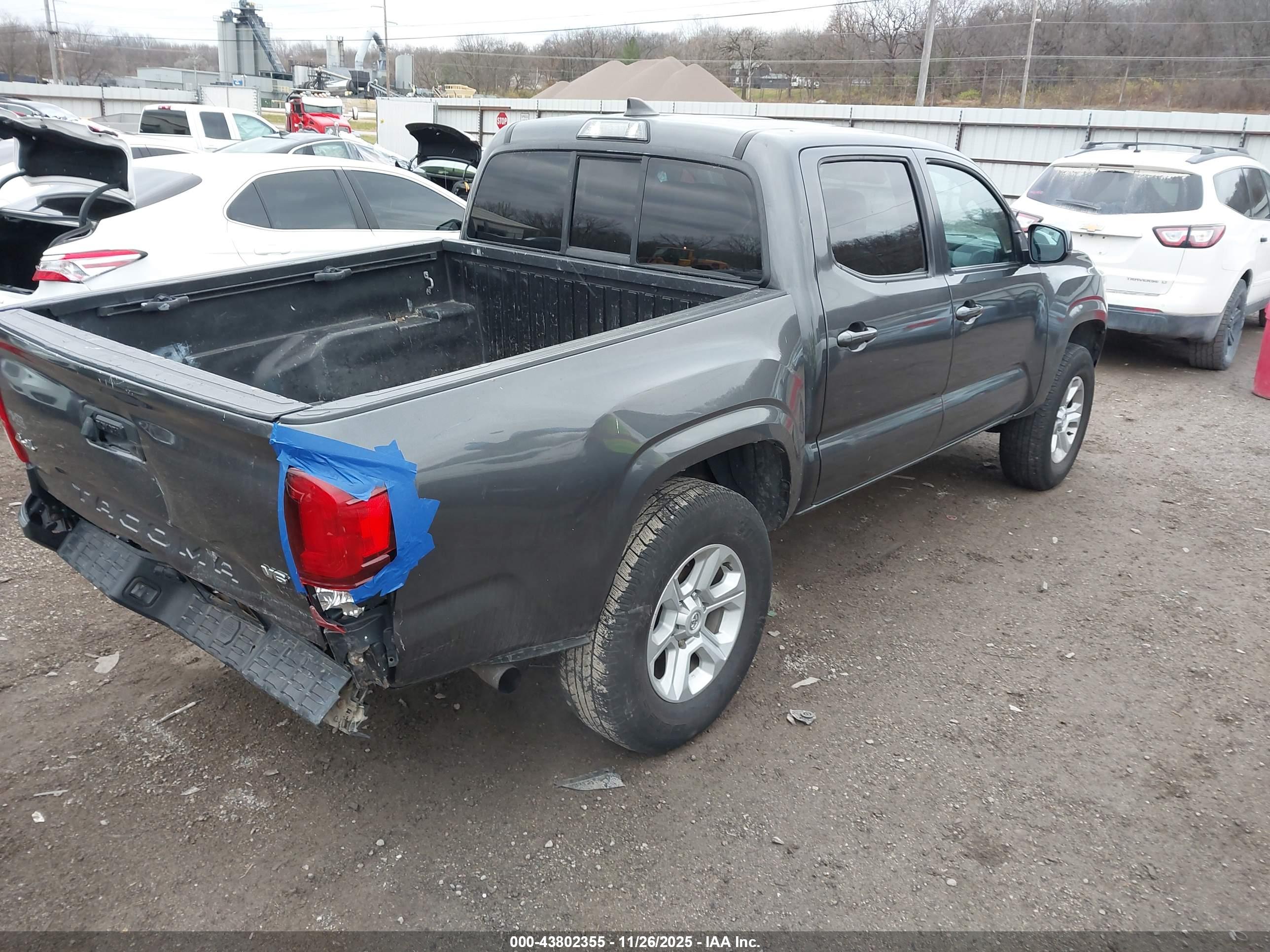 TOYOTA TACOMA image 4