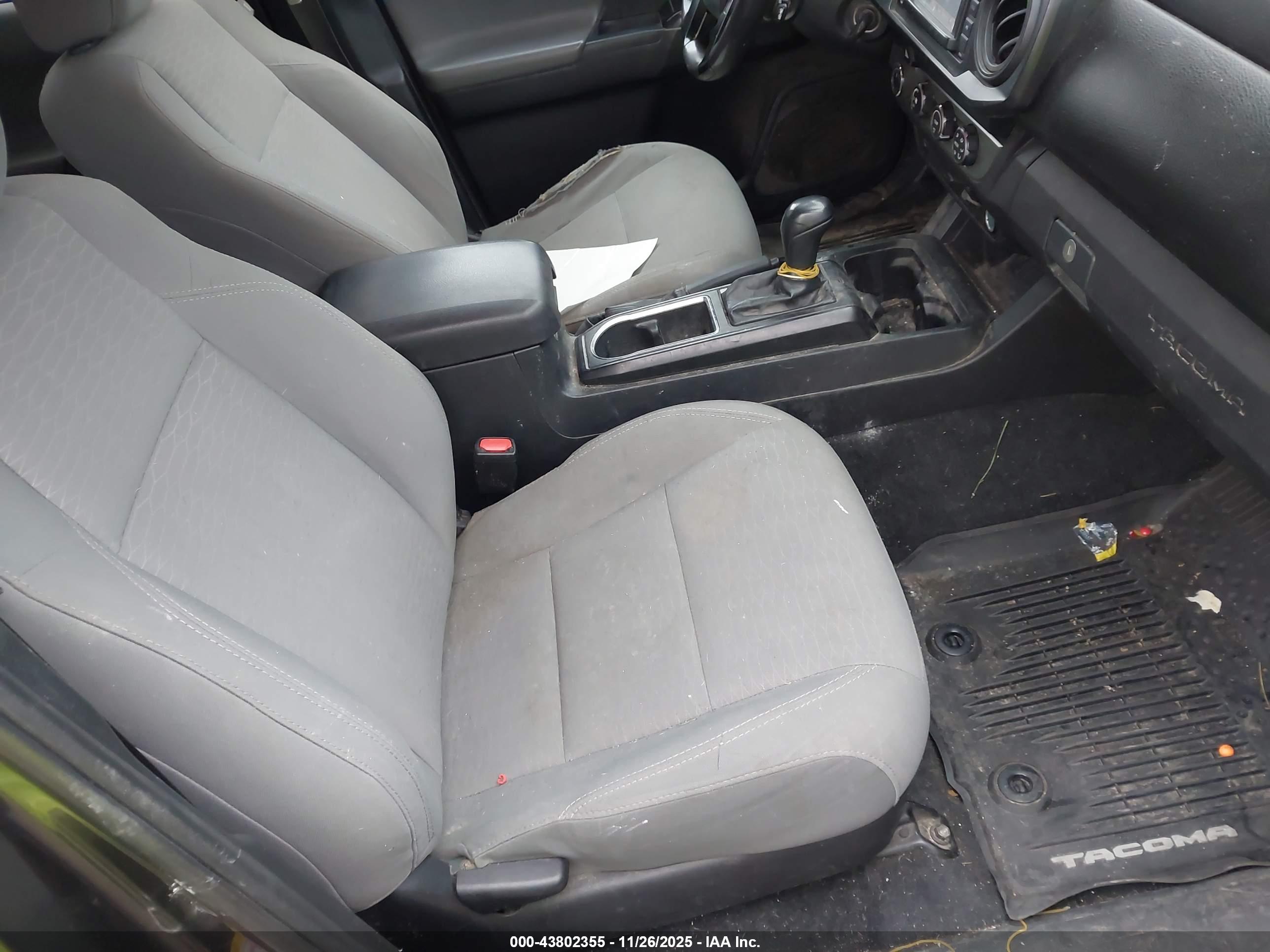 TOYOTA TACOMA image 5