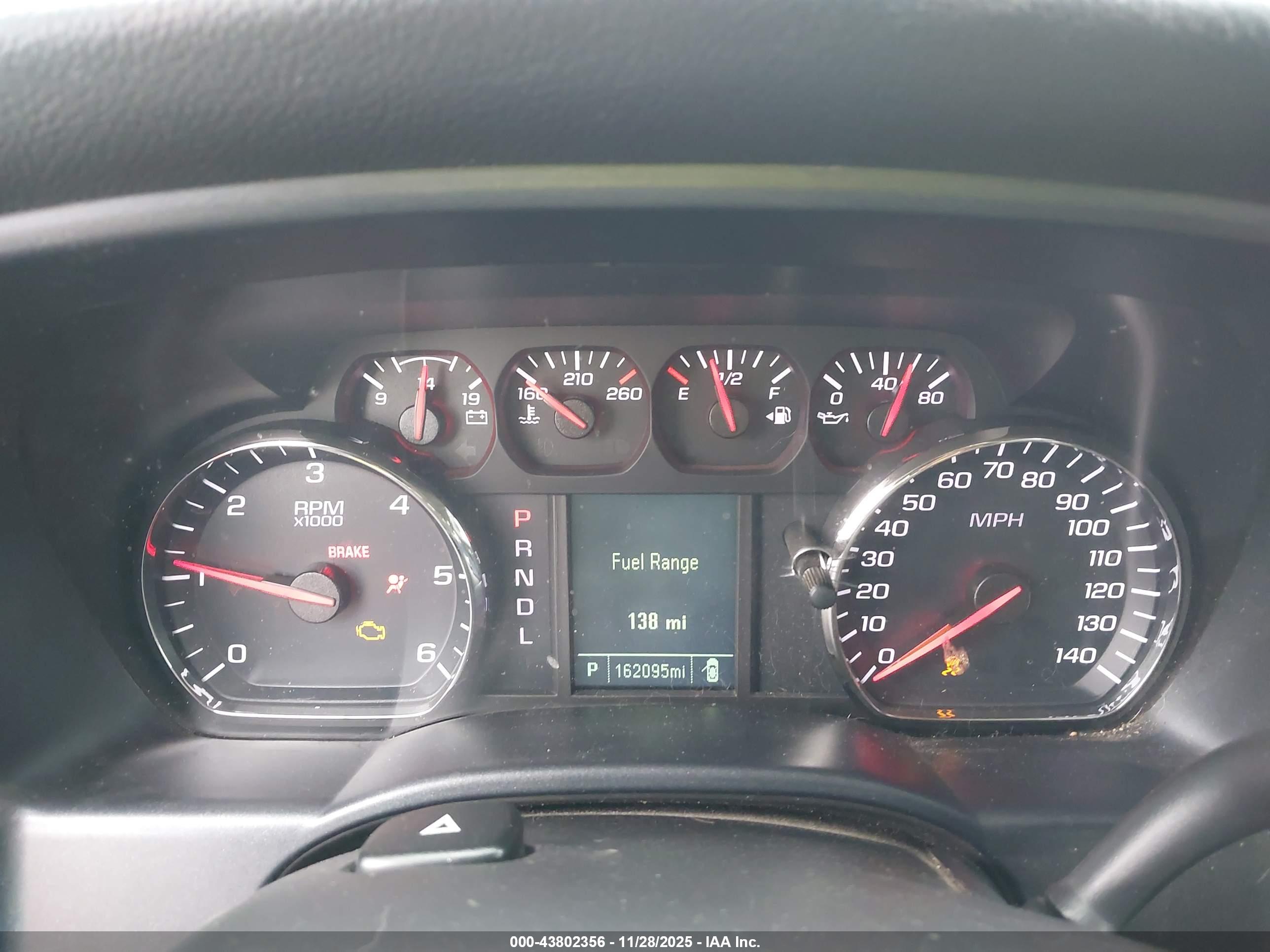 CHEVROLET SILVERADO image 7