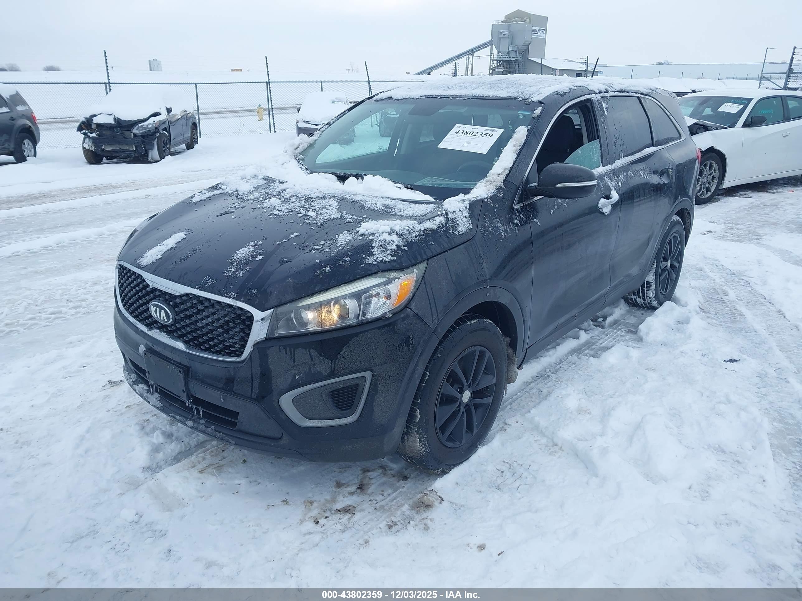 KIA SORENTO image 2