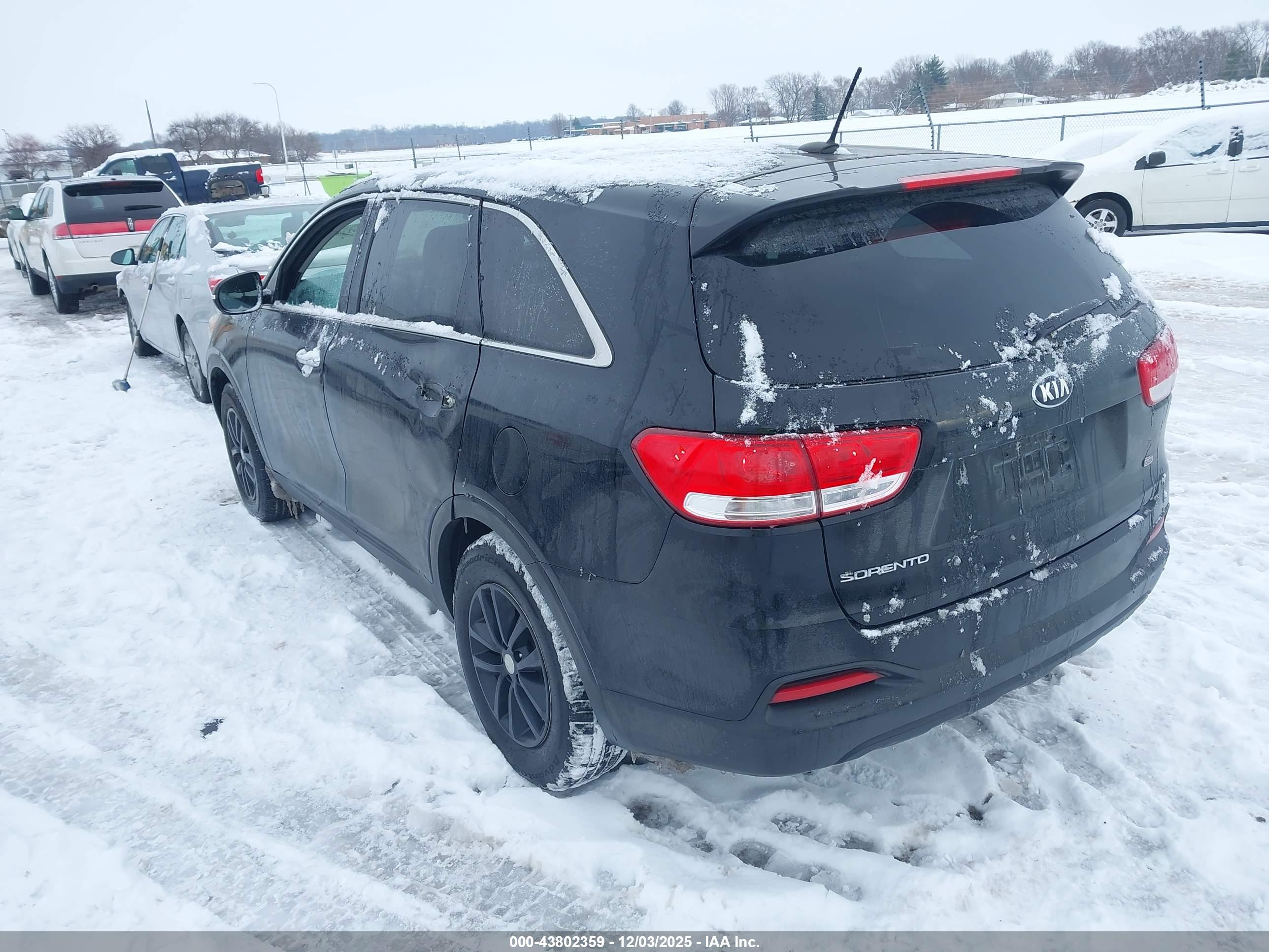 KIA SORENTO image 3