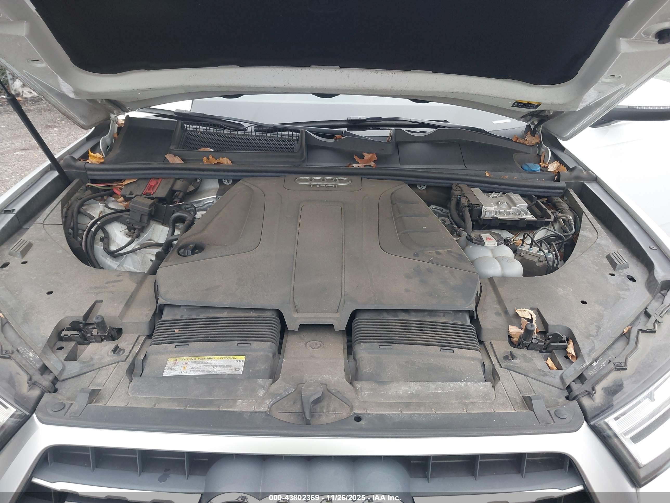 AUDI Q7 image 10