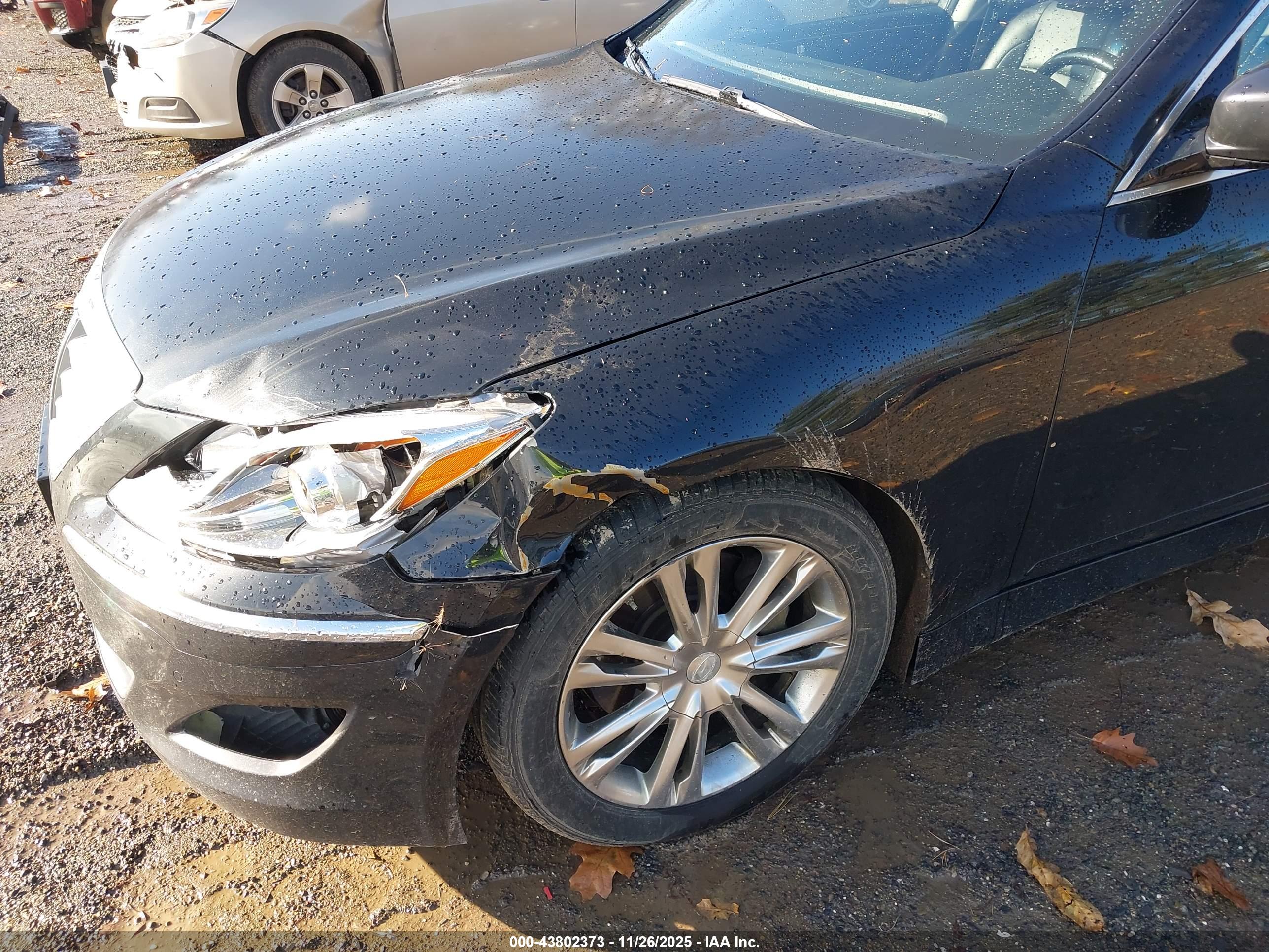 HYUNDAI GENESIS image 6