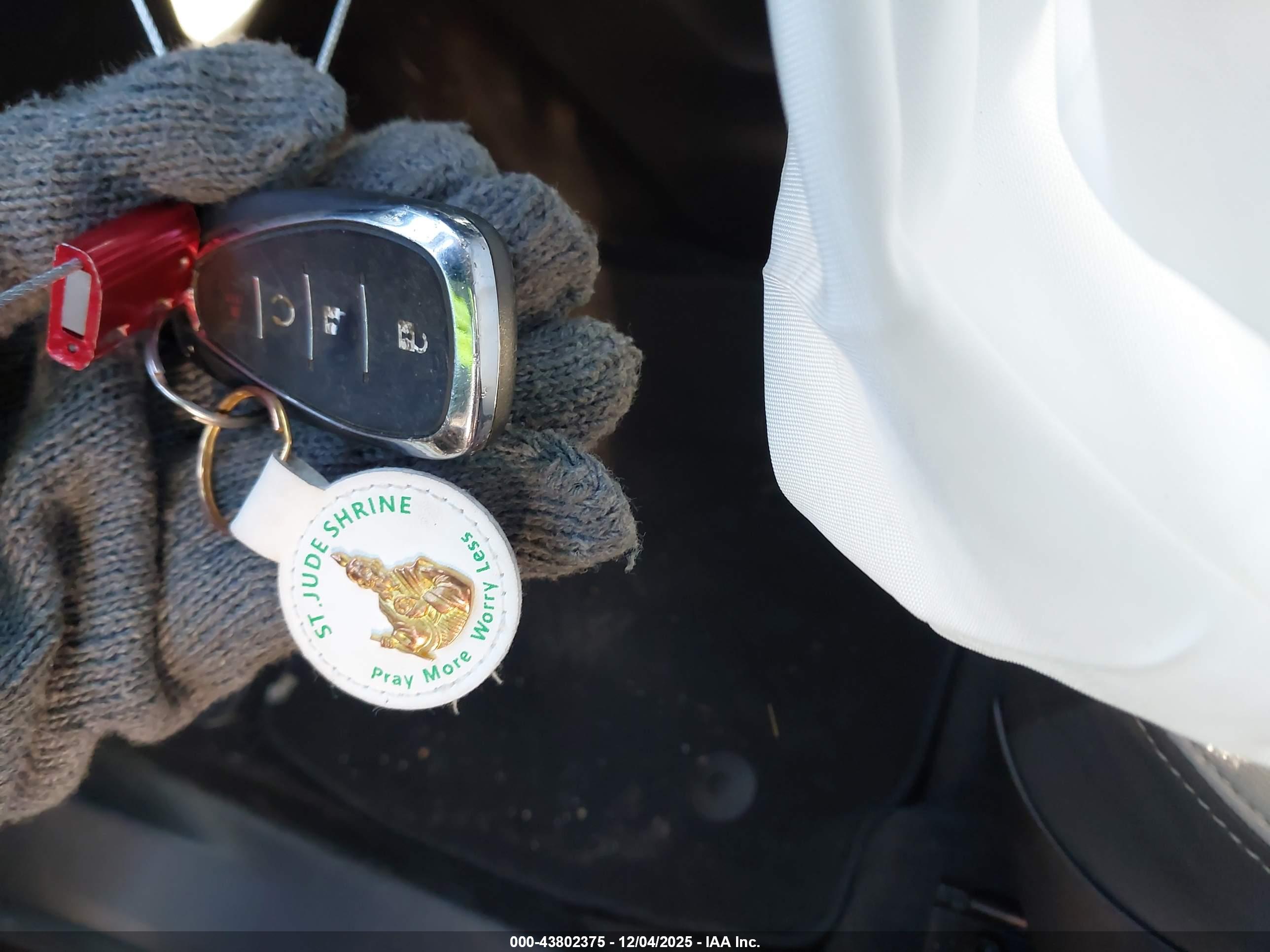 CHEVROLET EQUINOX image 11