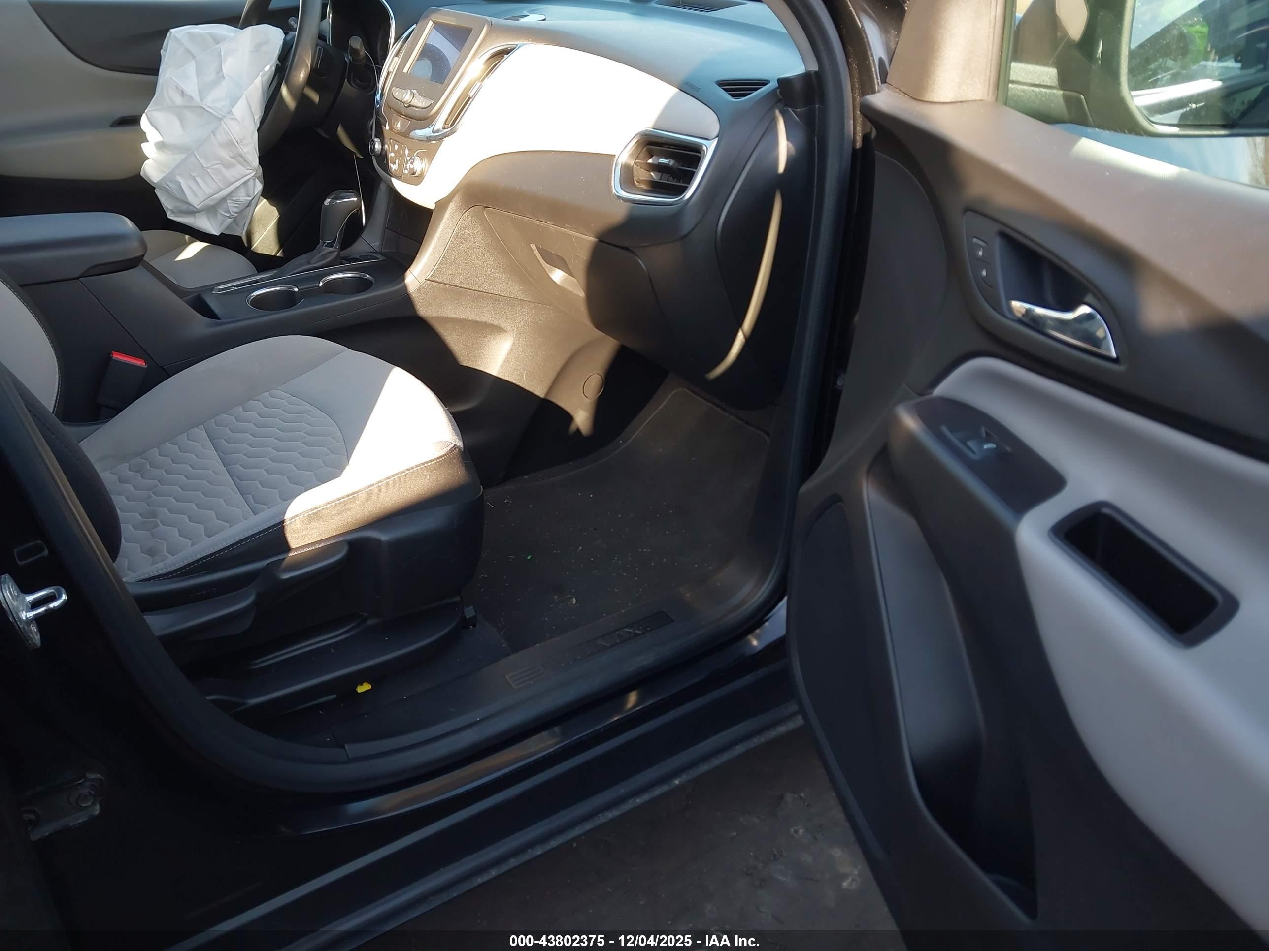 CHEVROLET EQUINOX image 5