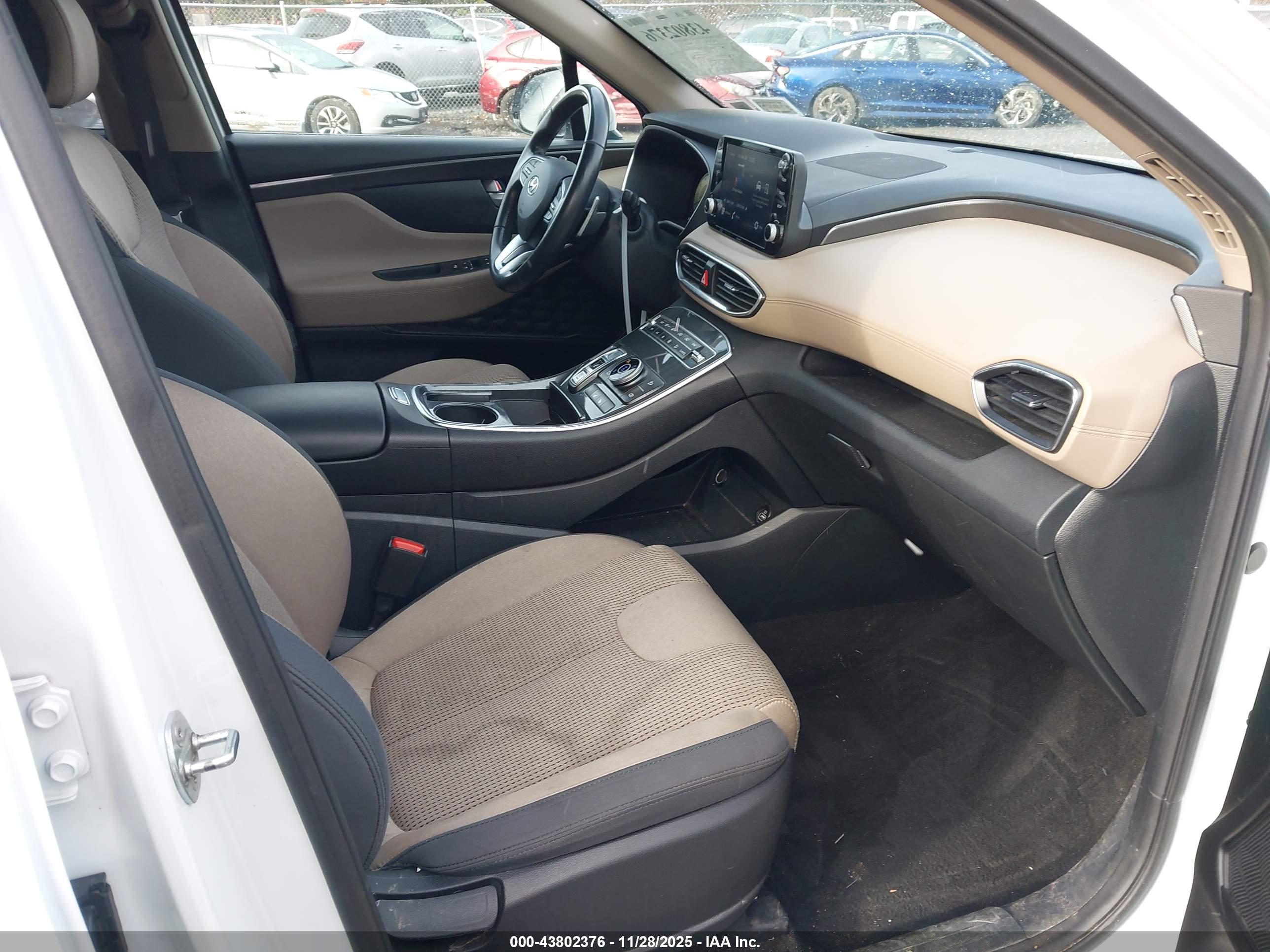 HYUNDAI SANTA image 5