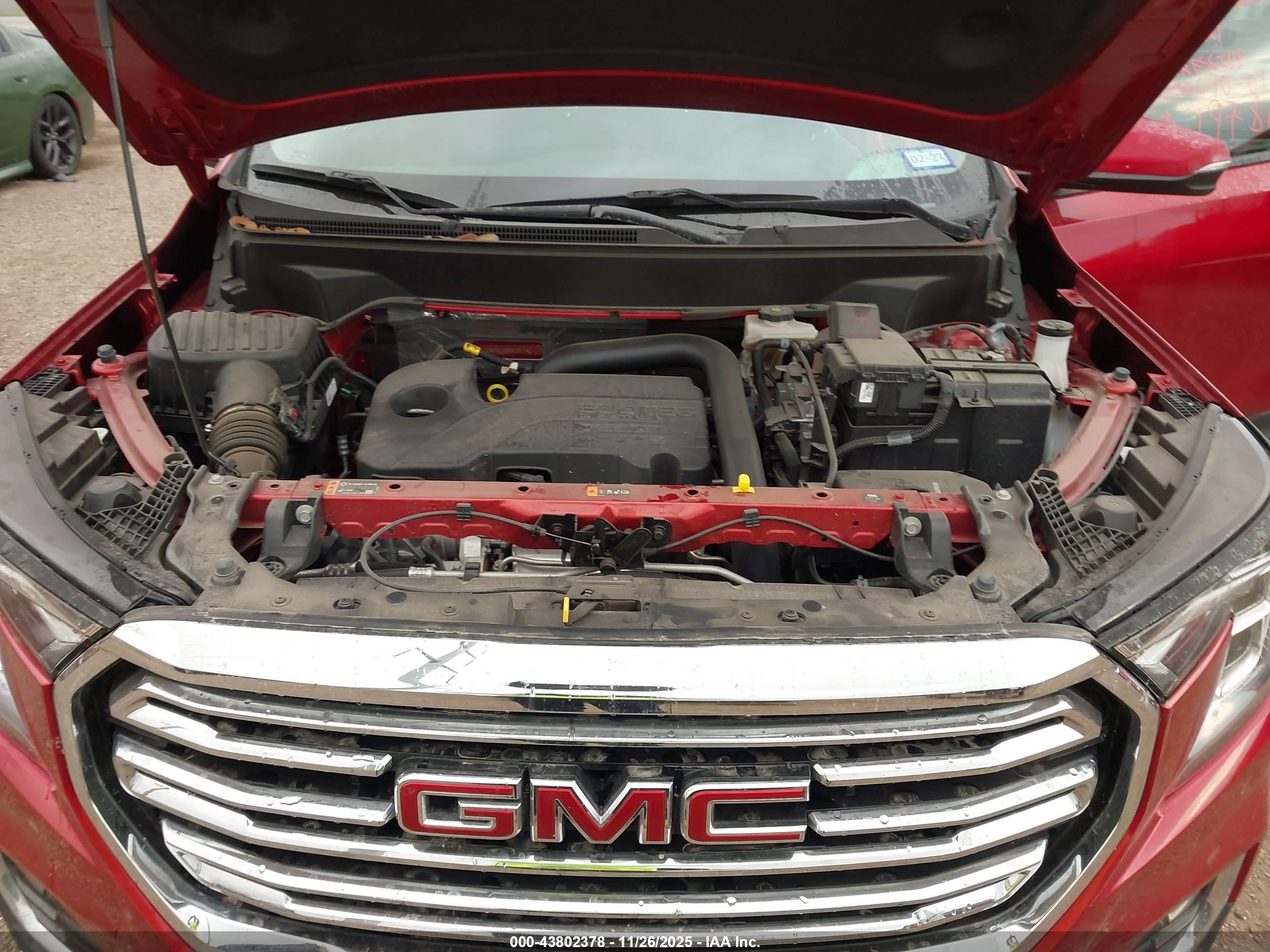 GMC TERRAIN image 10