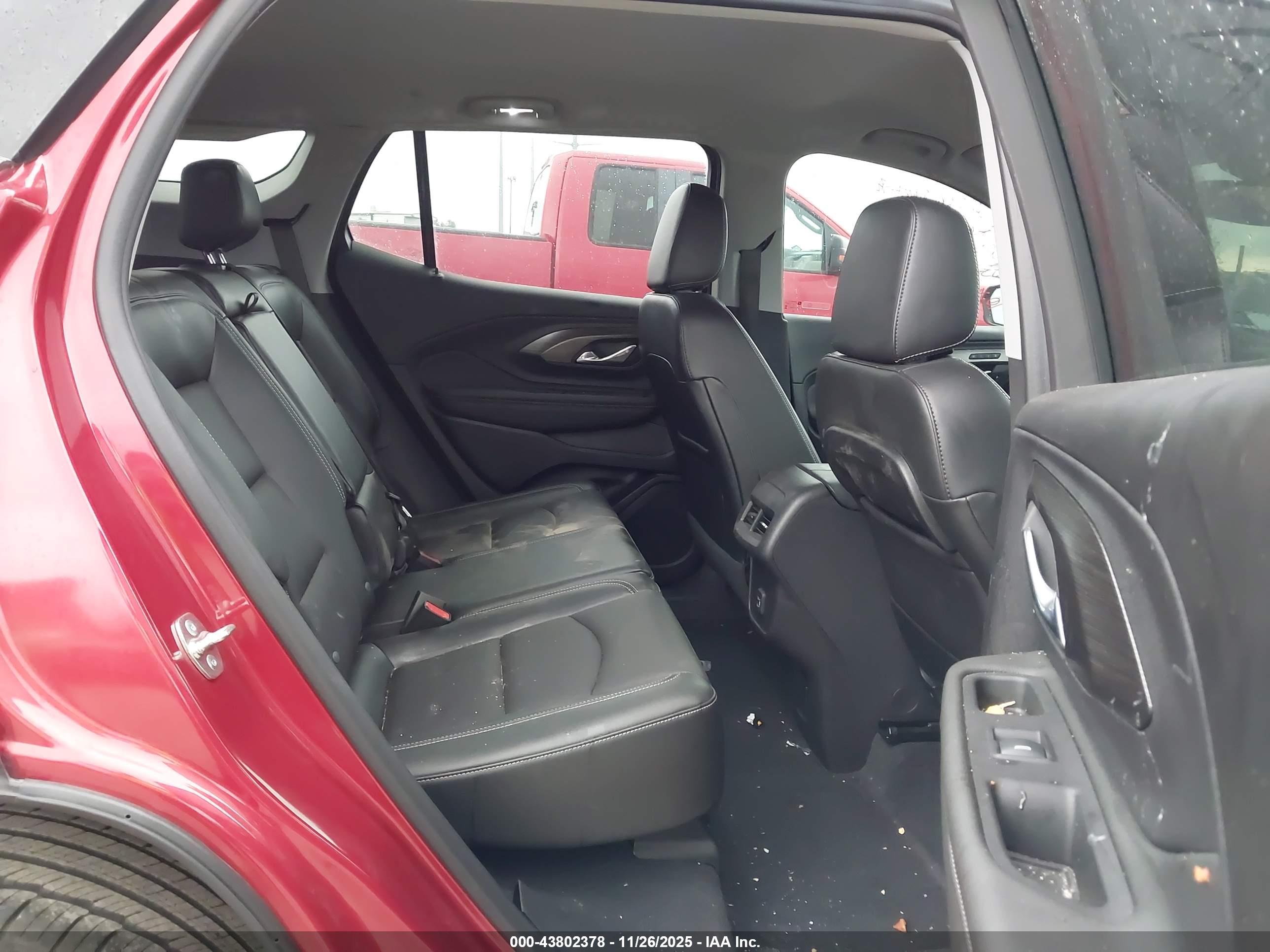 GMC TERRAIN image 8