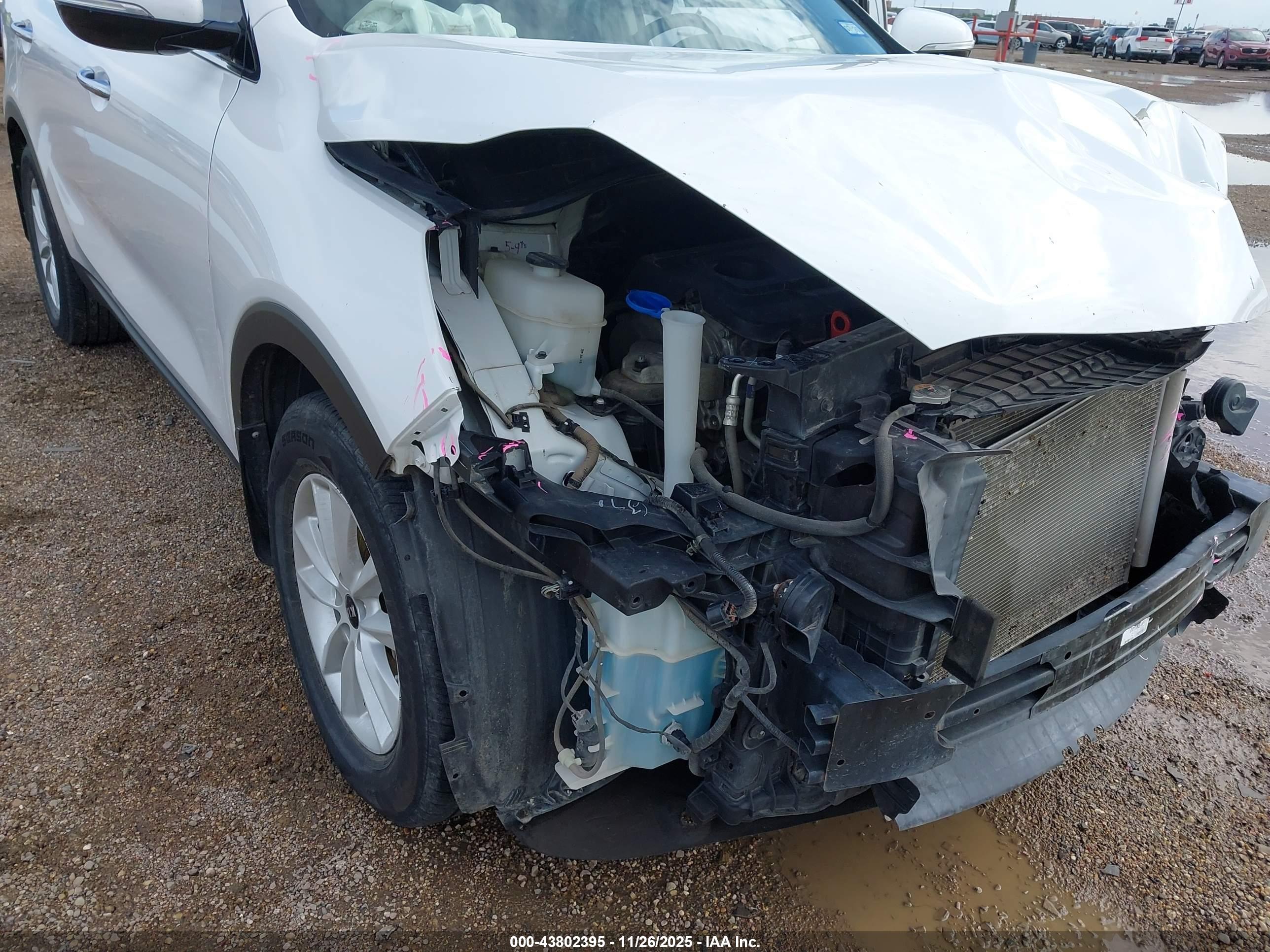 KIA SORENTO image 6