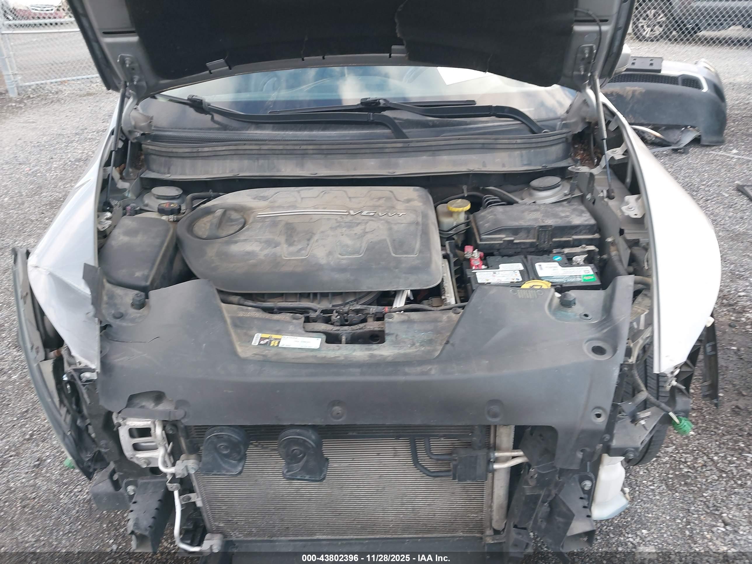 JEEP CHEROKEE image 10