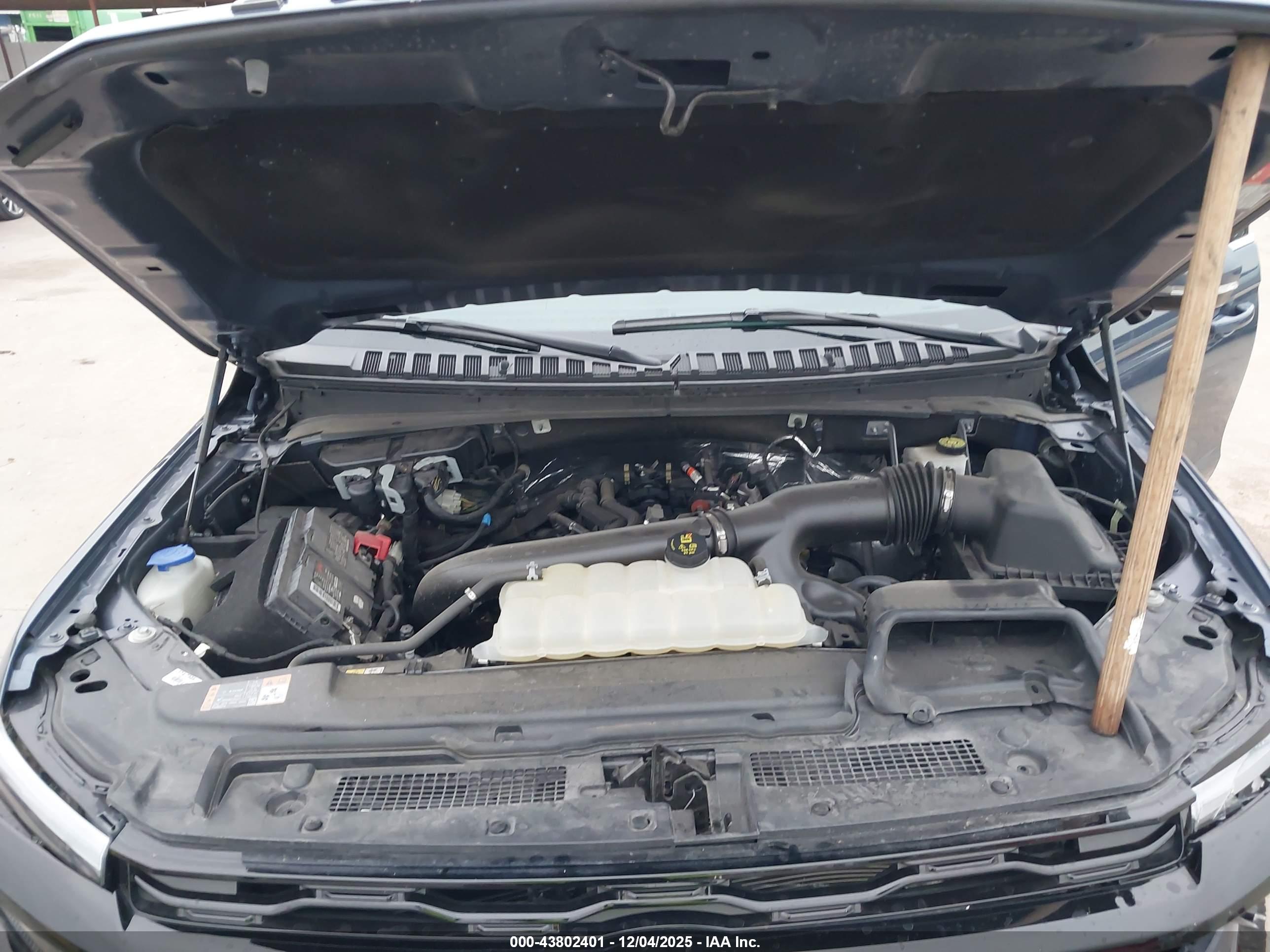 FORD EXPEDITION image 10