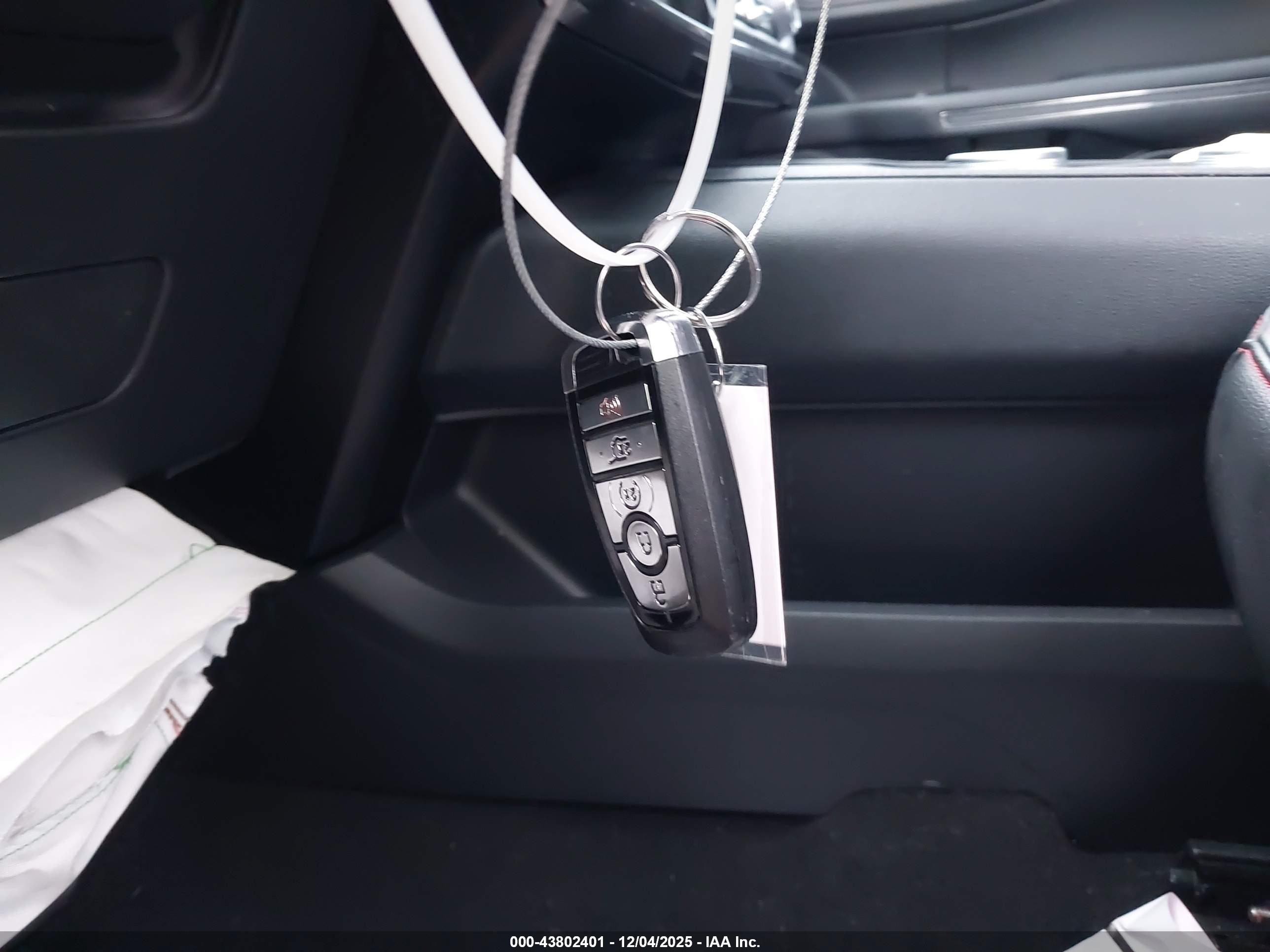 FORD EXPEDITION image 11