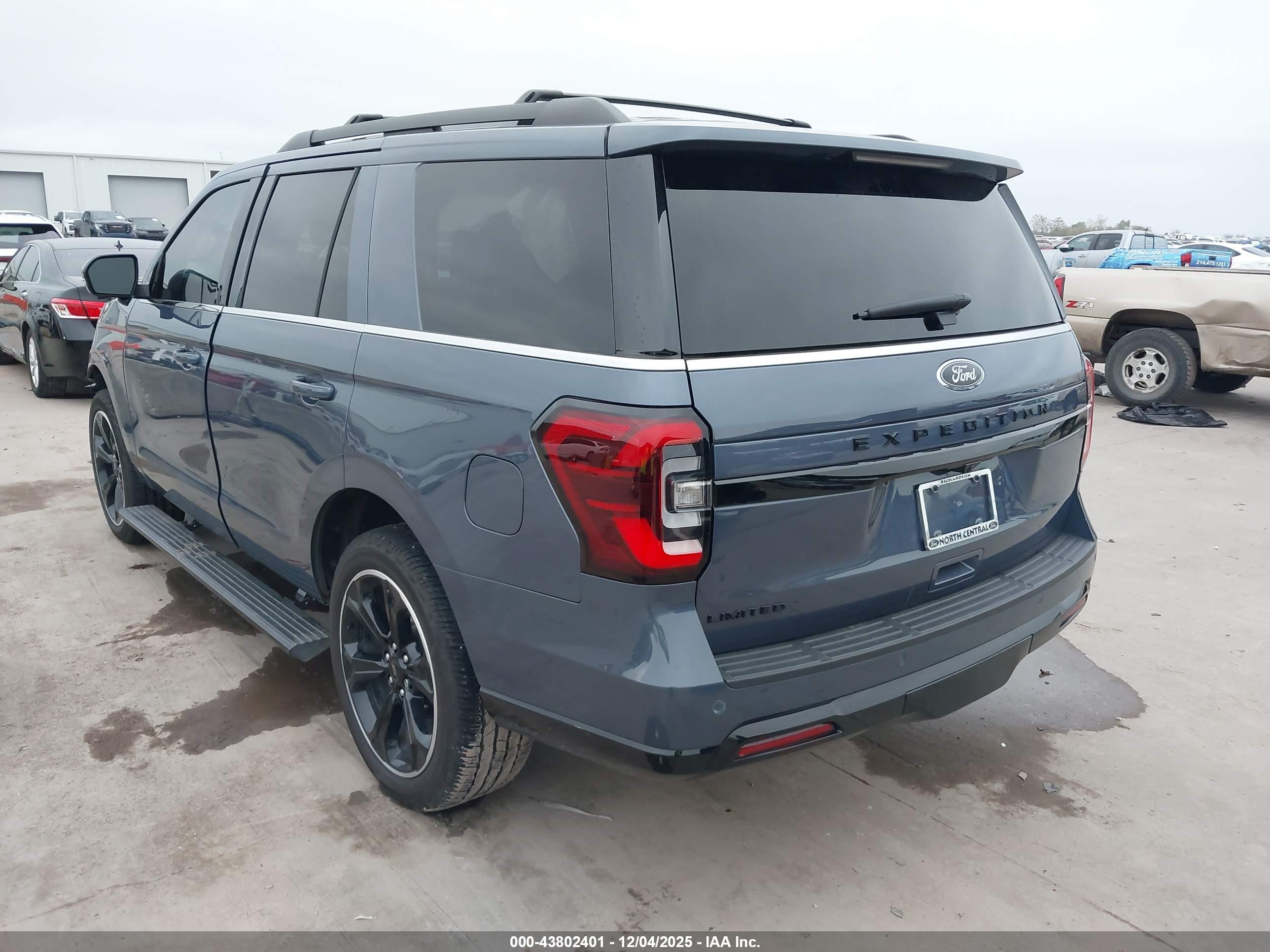 FORD EXPEDITION image 3