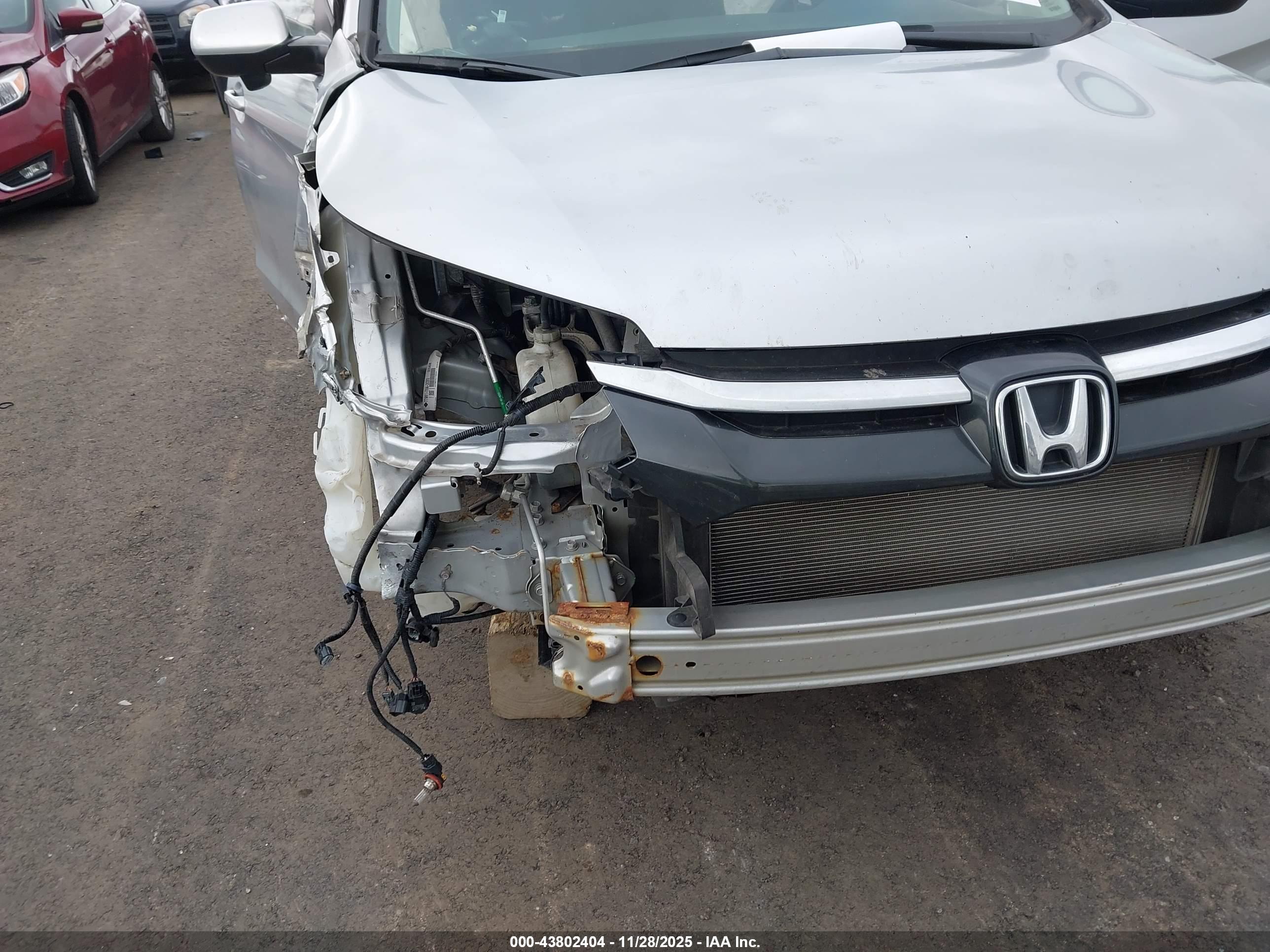 HONDA CR-V image 6