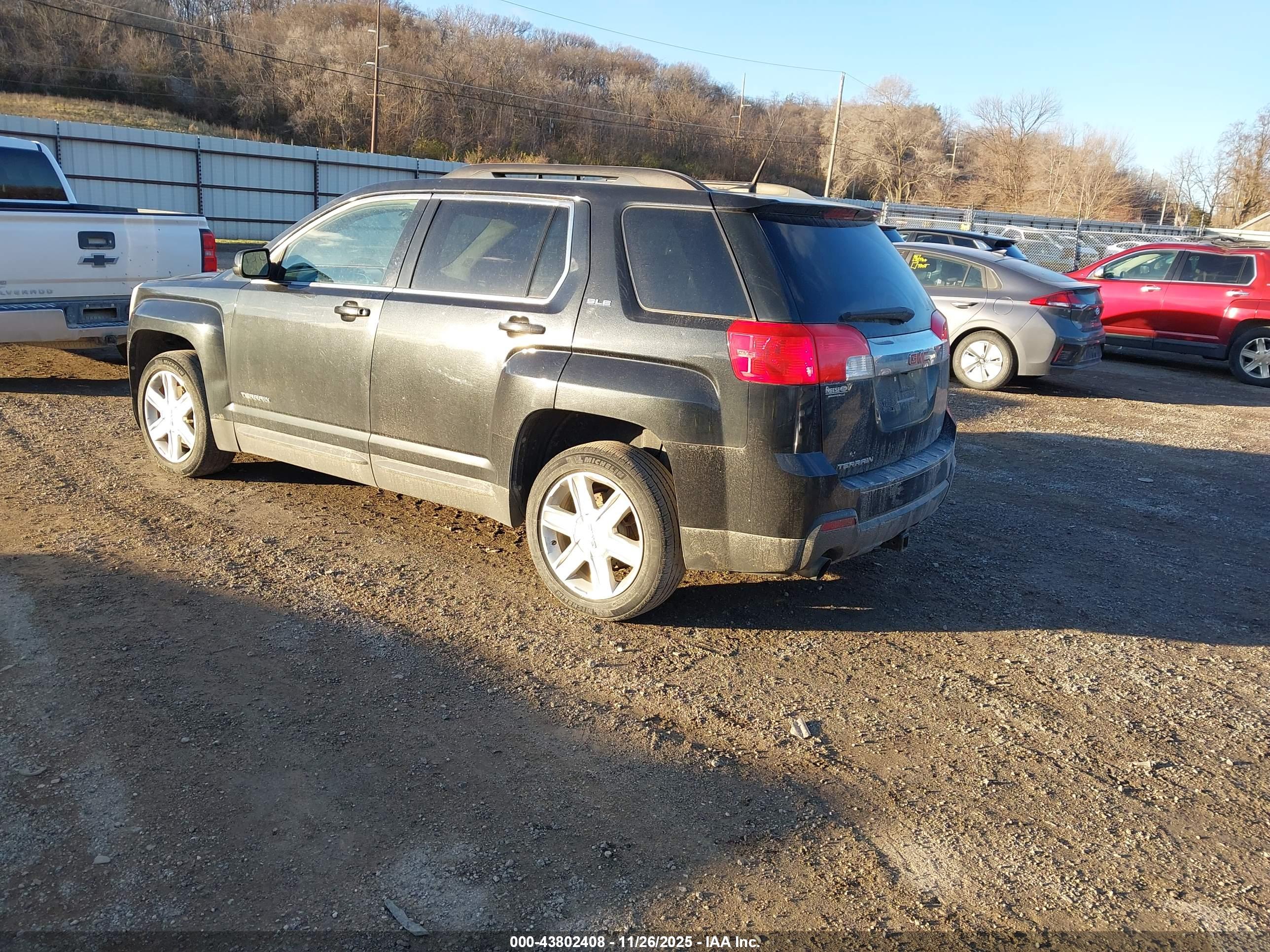 GMC TERRAIN image 3