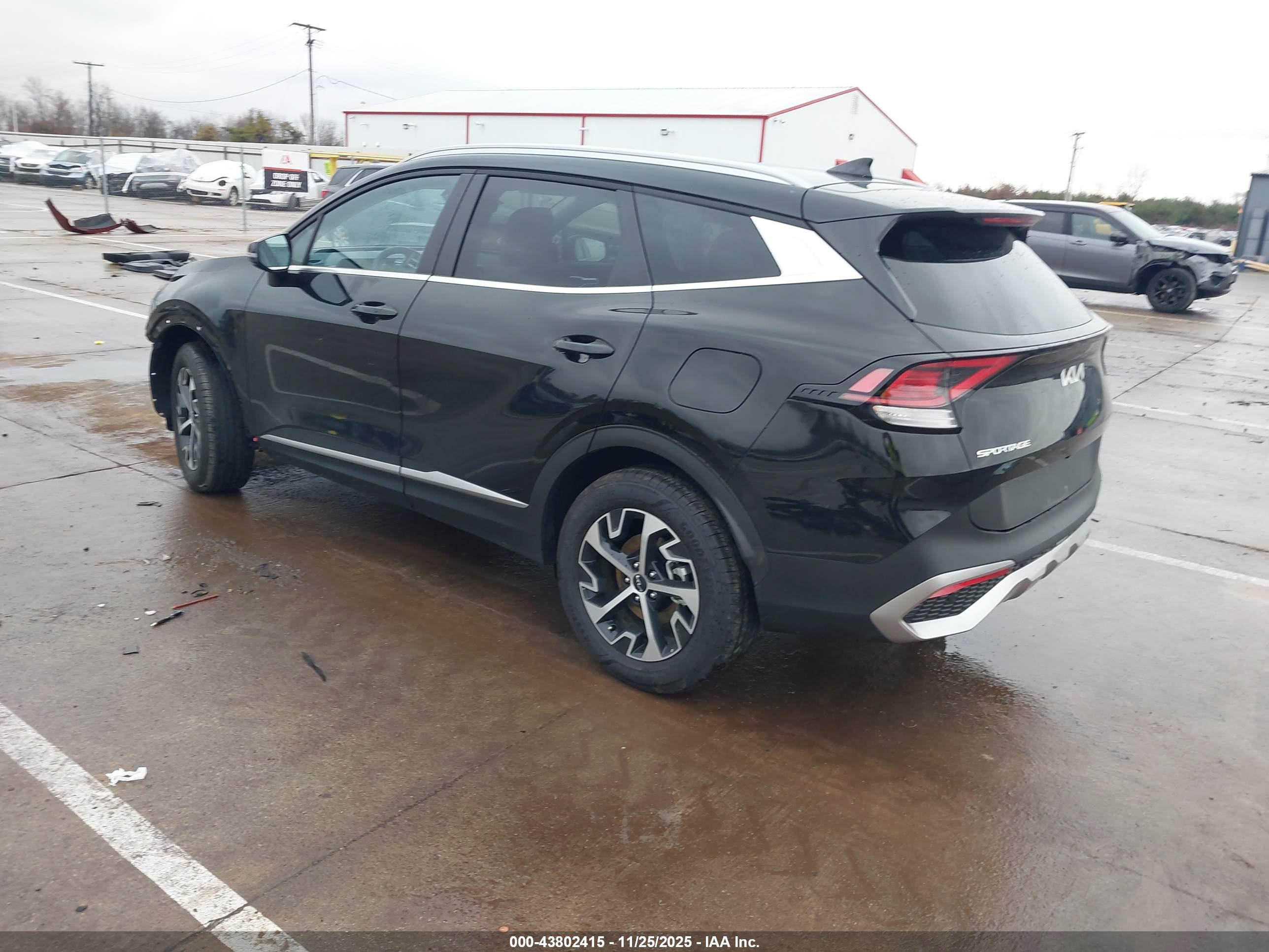 KIA SPORTAGE image 3