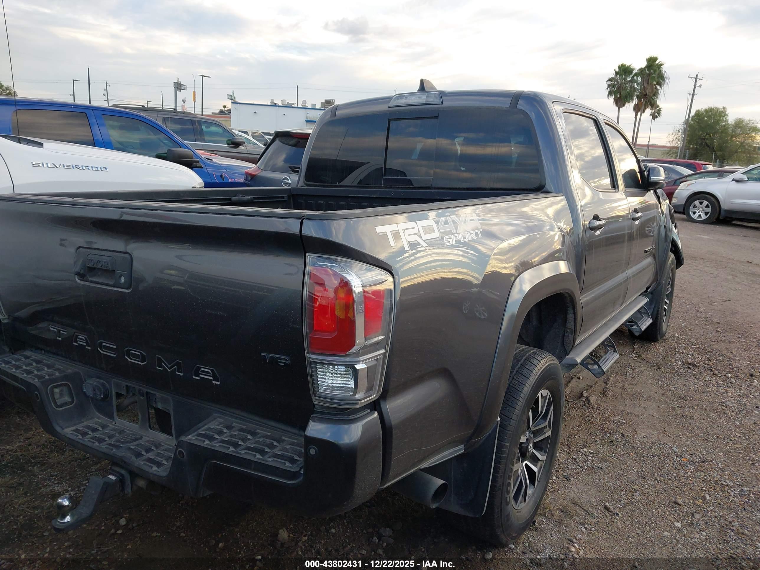 TOYOTA TACOMA image 4