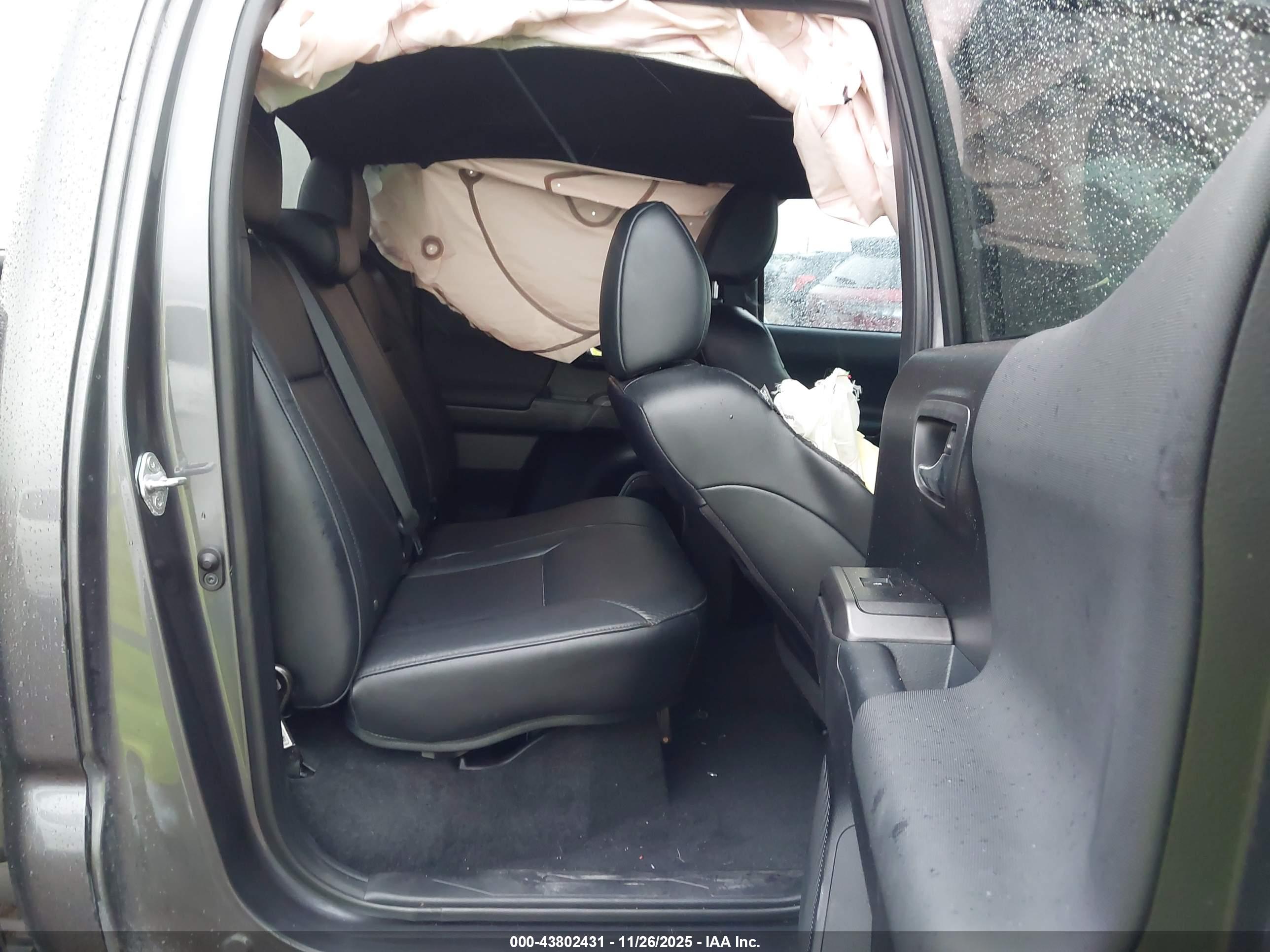 TOYOTA TACOMA image 8