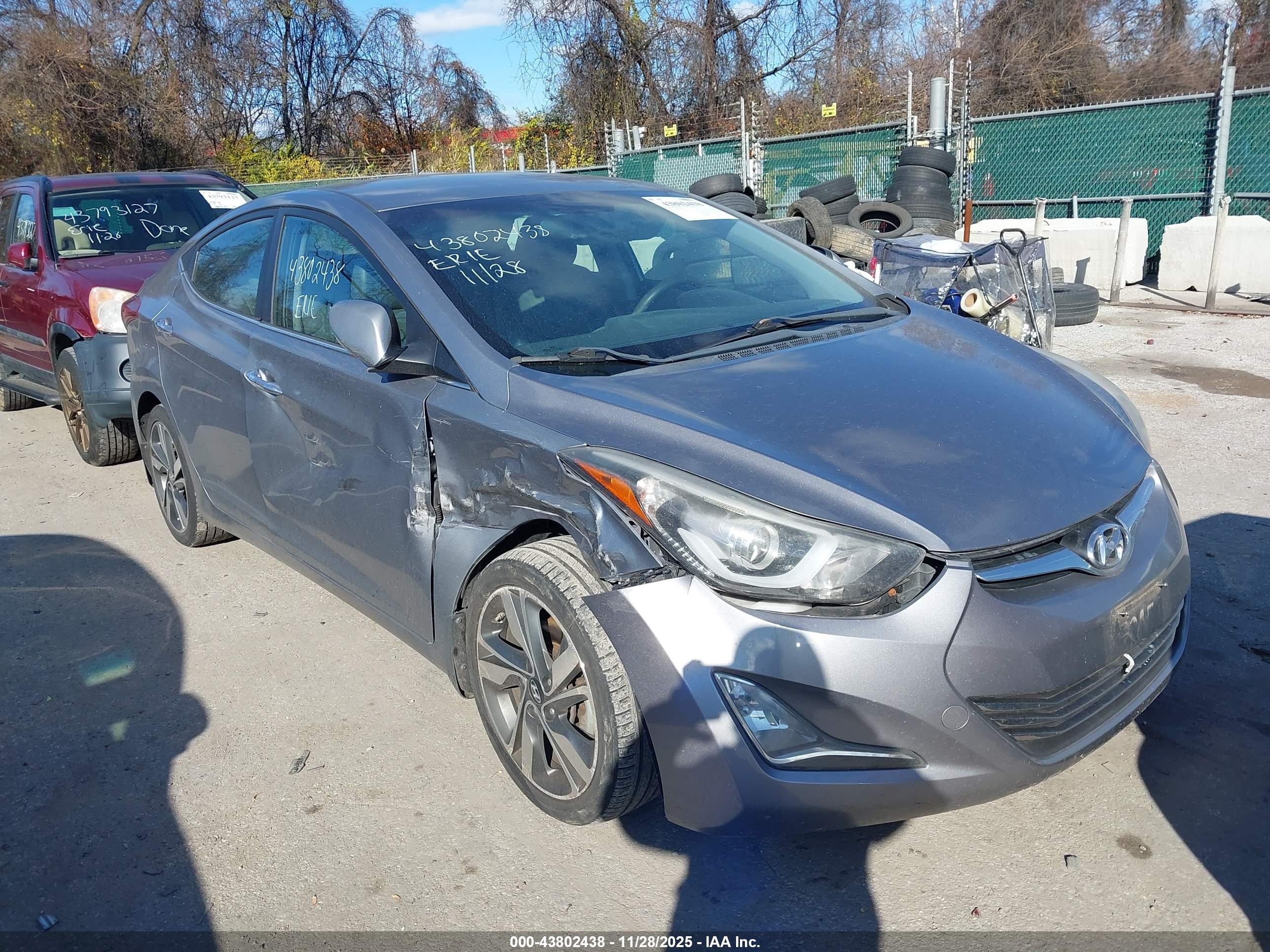 HYUNDAI ELANTRA image 6