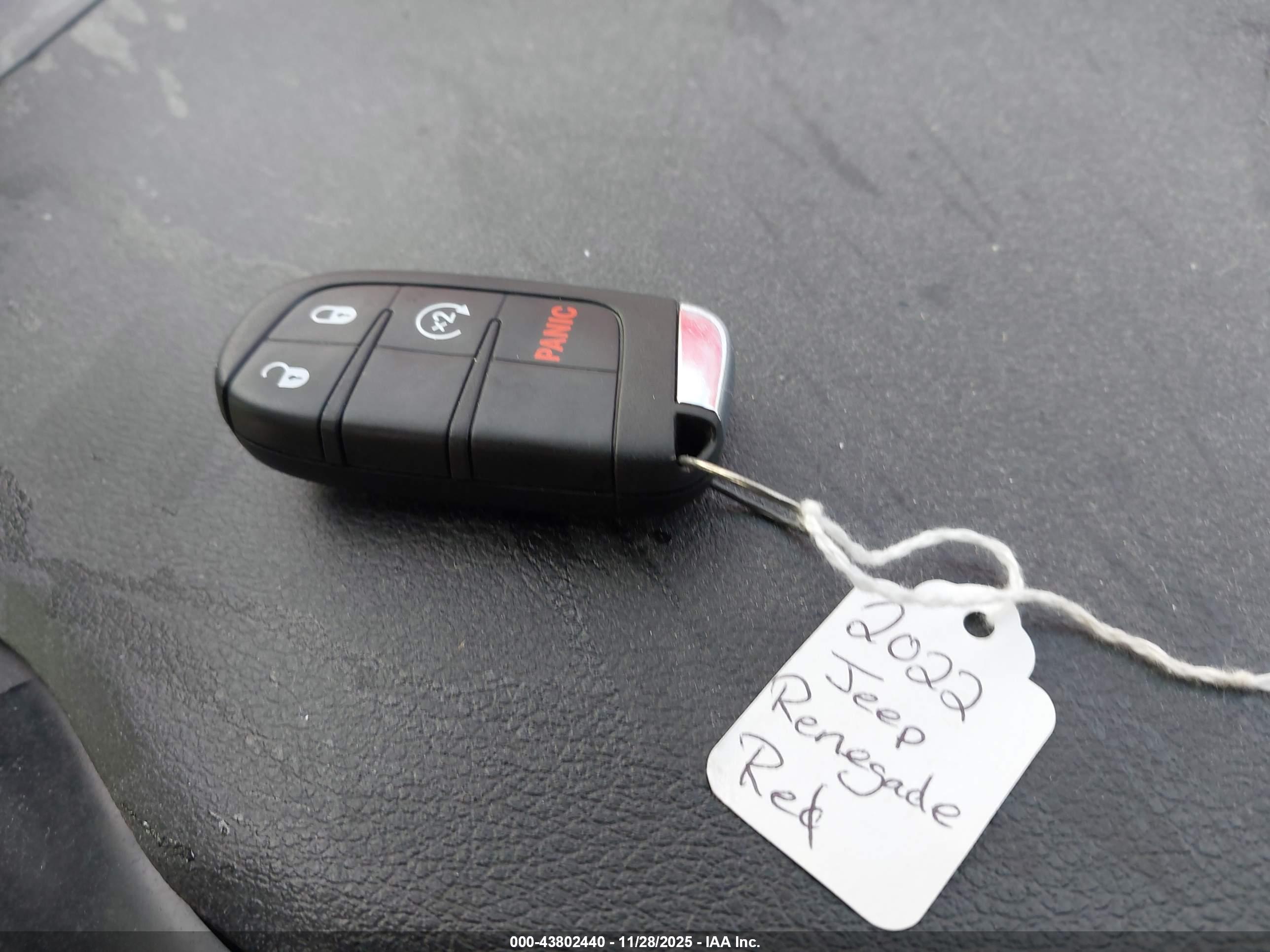 JEEP RENEGADE image 11