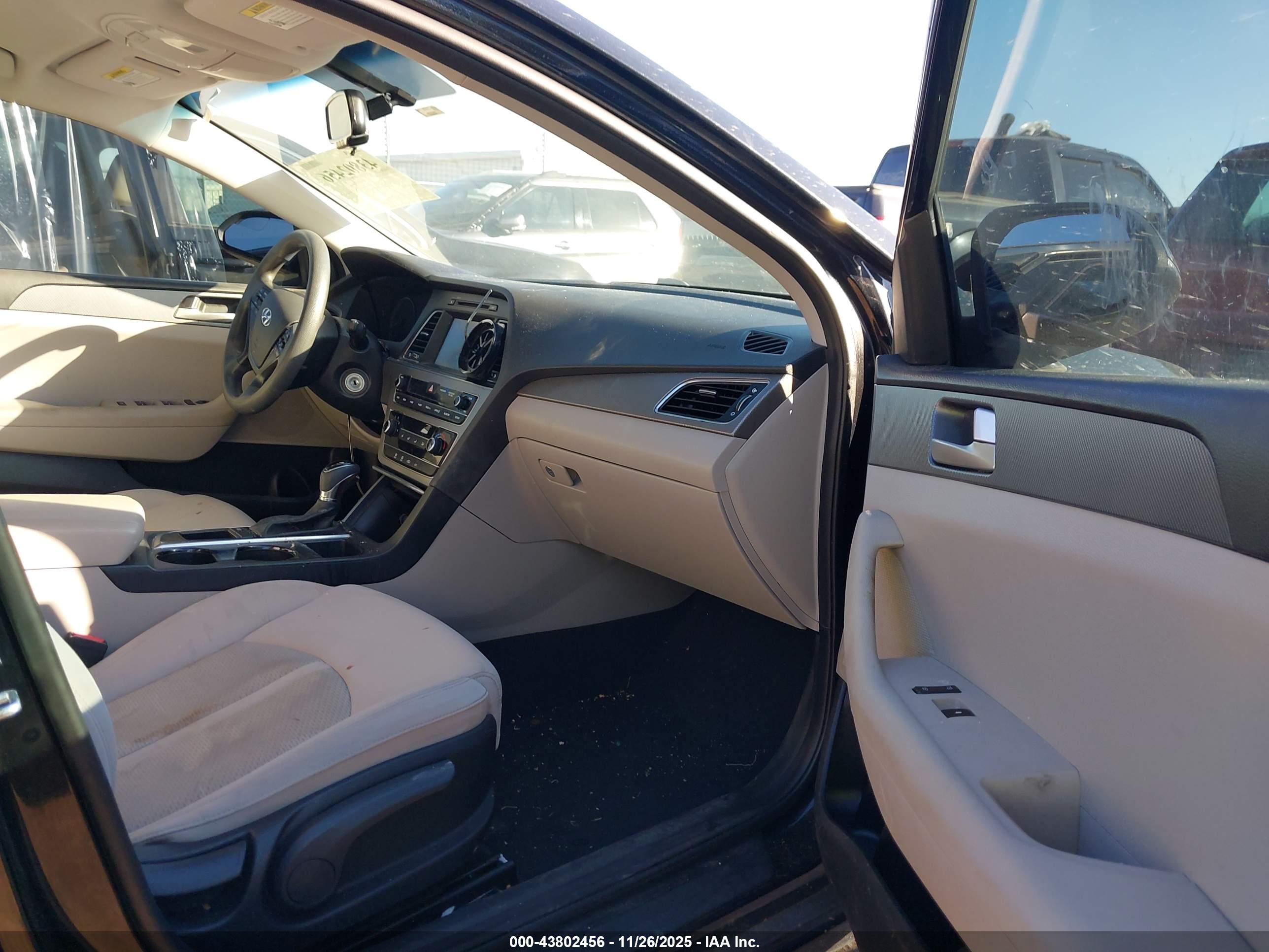 HYUNDAI SONATA image 5
