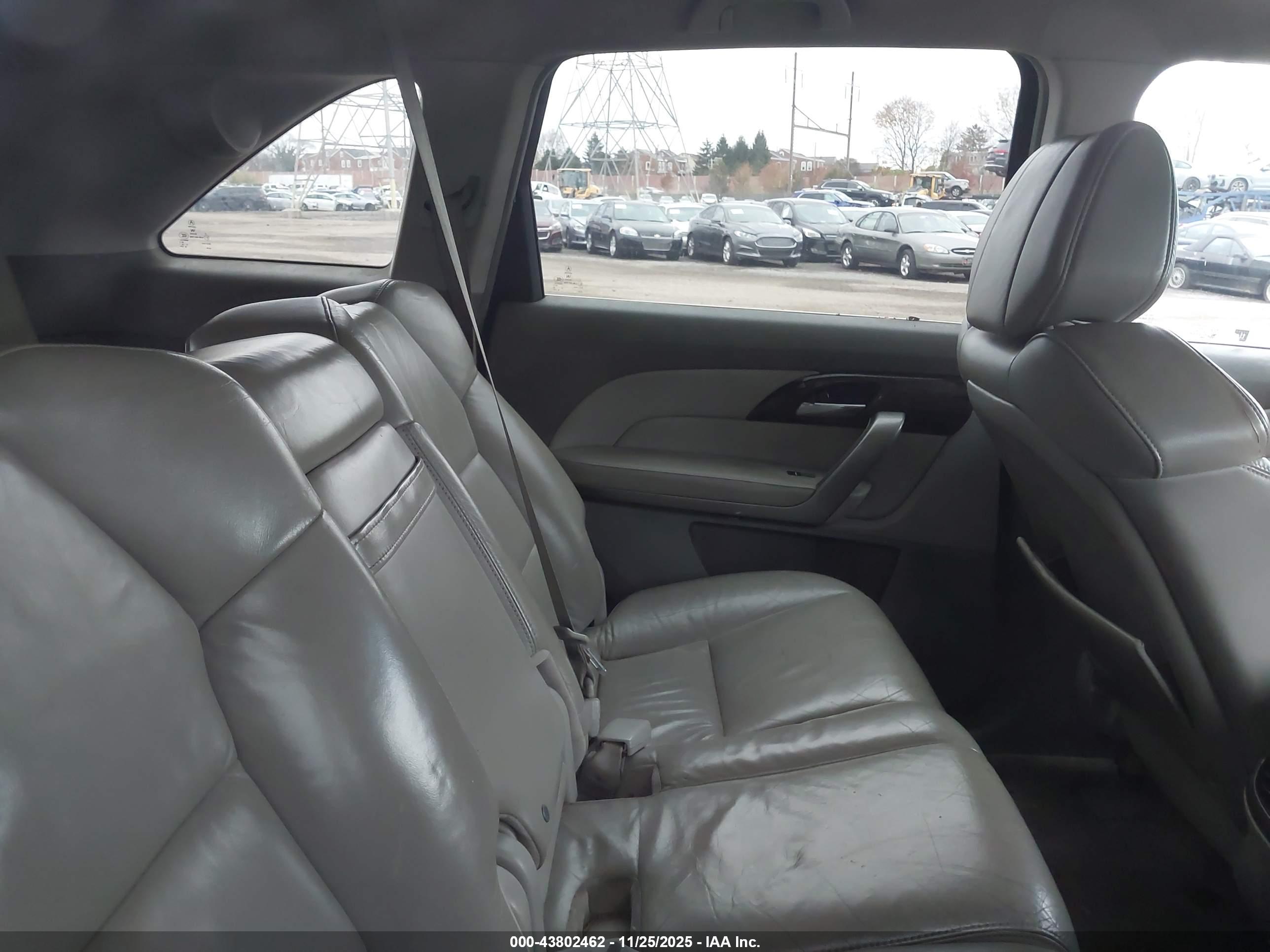 ACURA MDX image 8