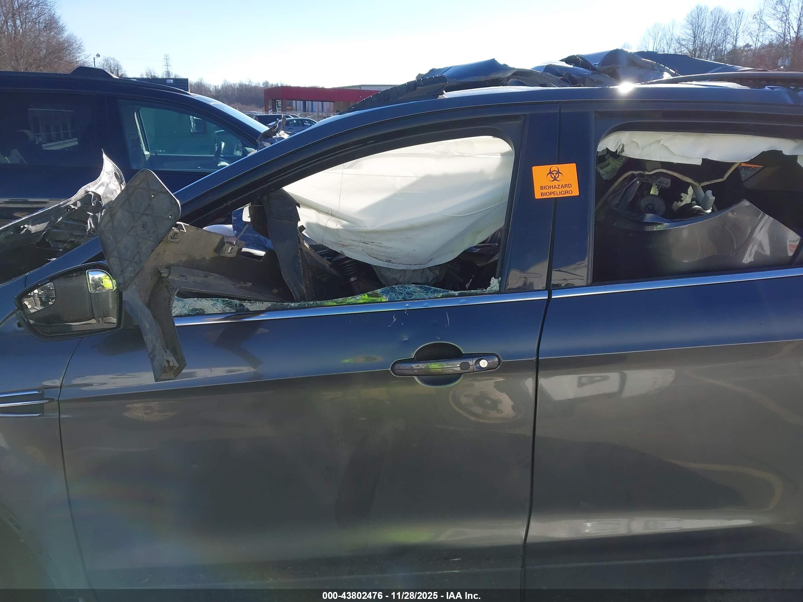 FORD ESCAPE image 6