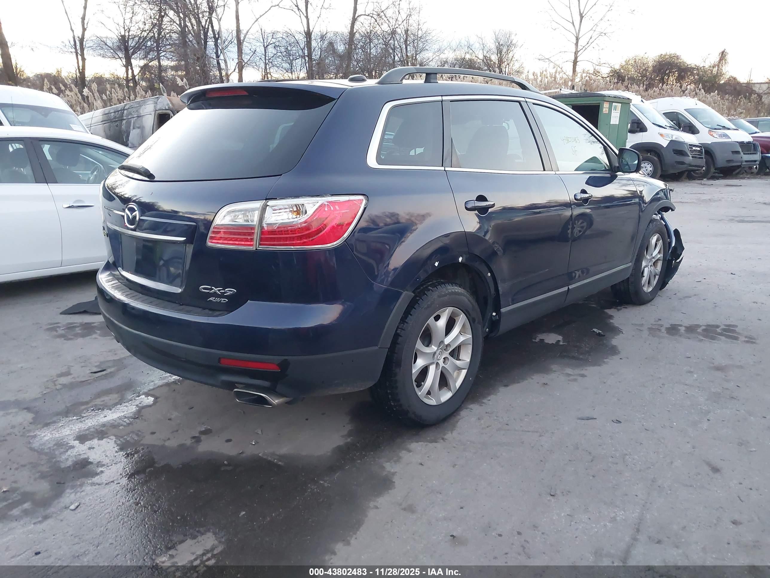 MAZDA CX-9 image 4