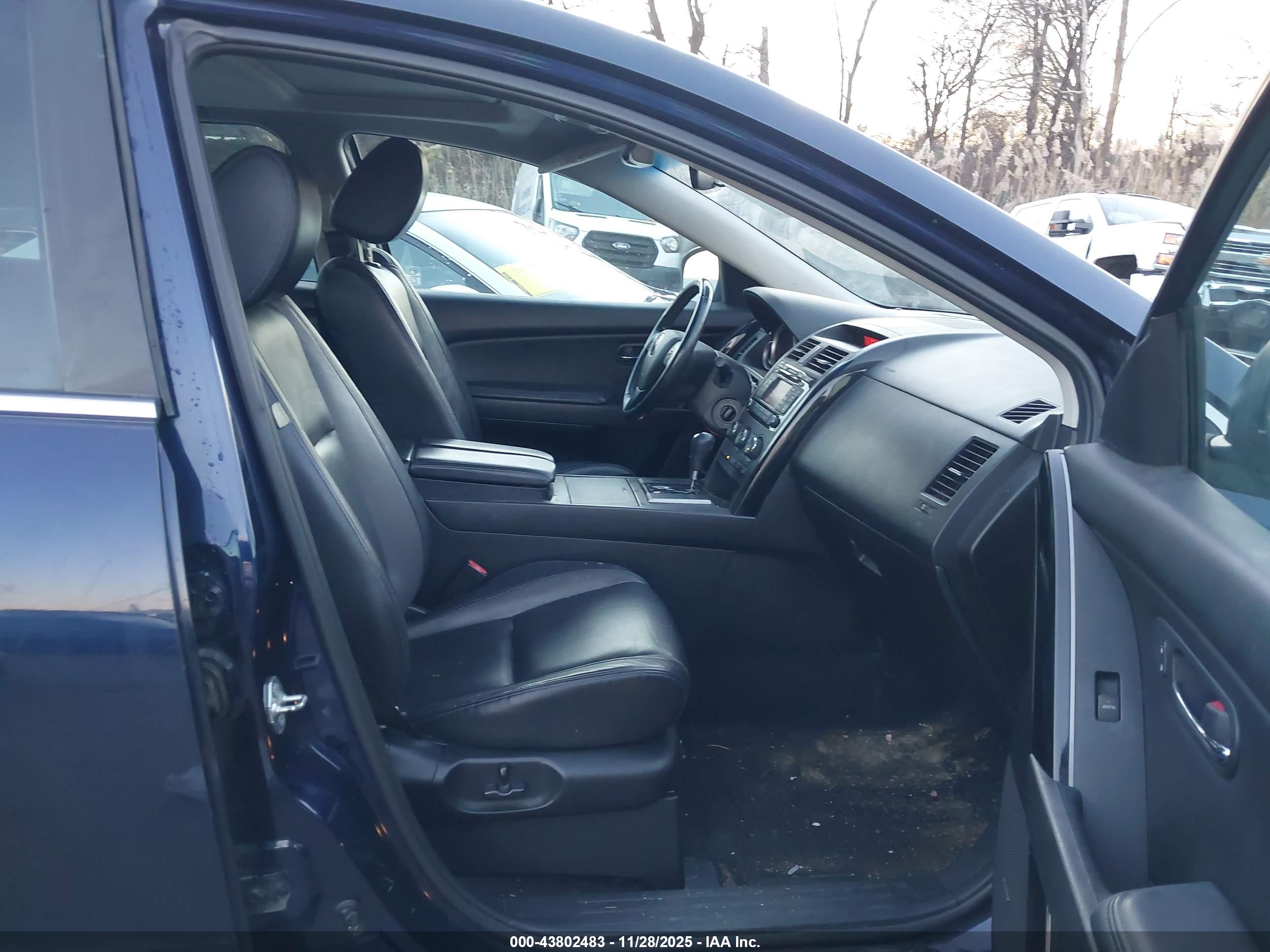 MAZDA CX-9 image 5