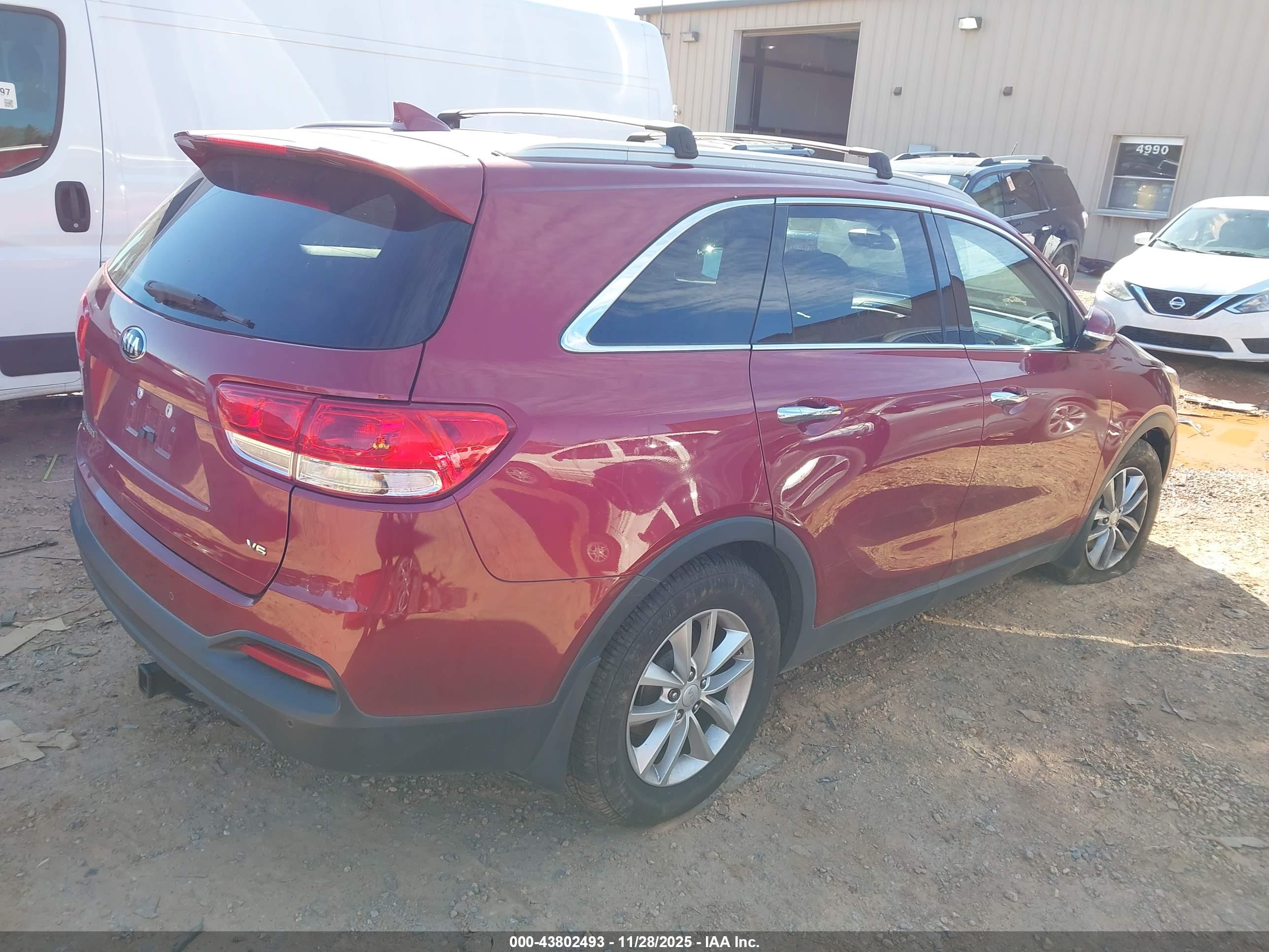 KIA SORENTO image 4