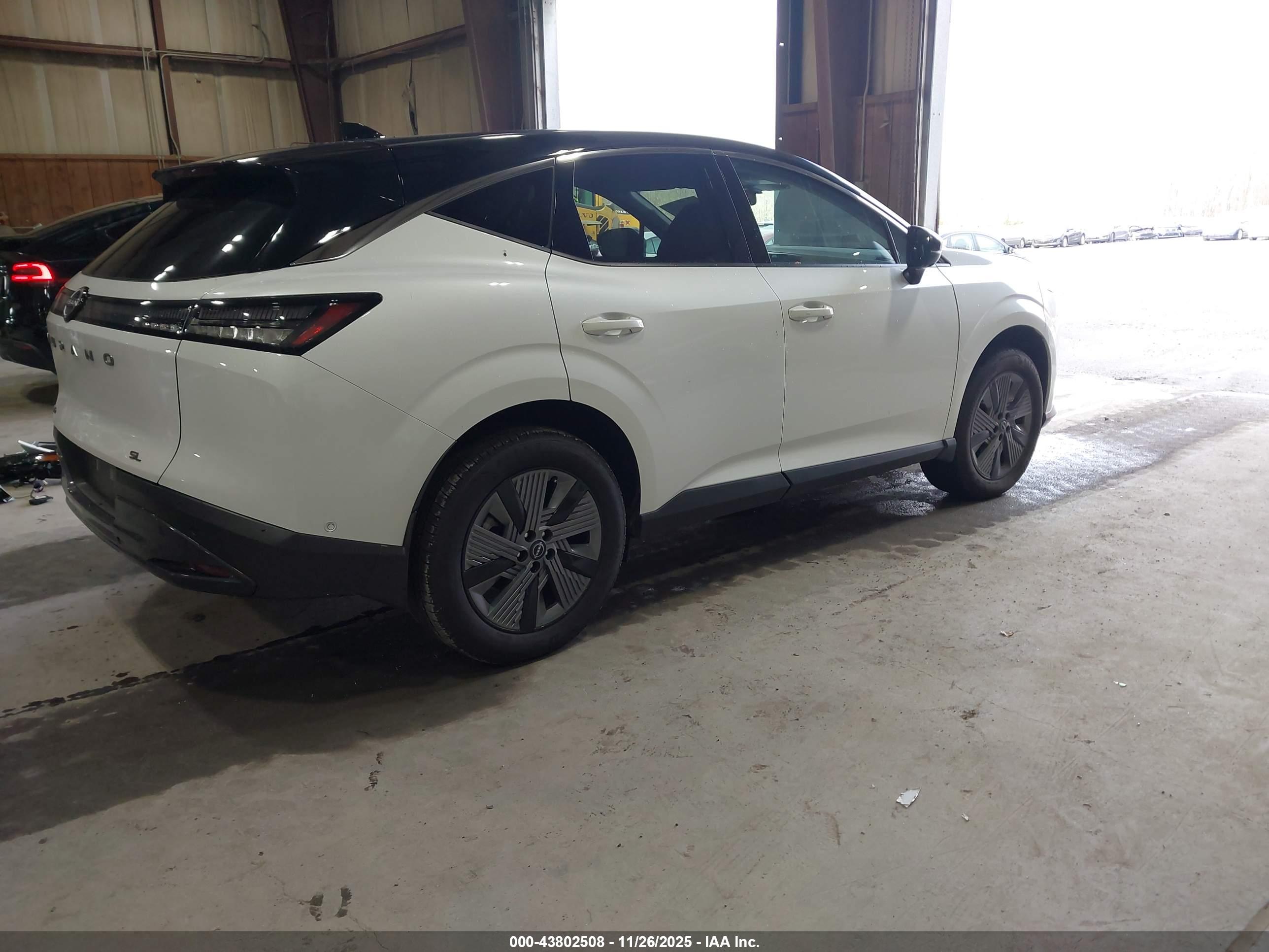NISSAN MURANO image 4
