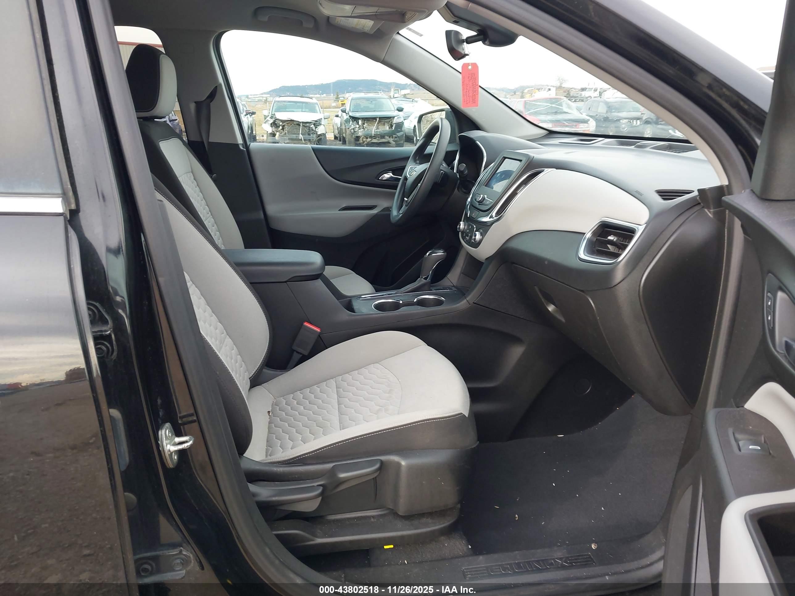 CHEVROLET EQUINOX image 5