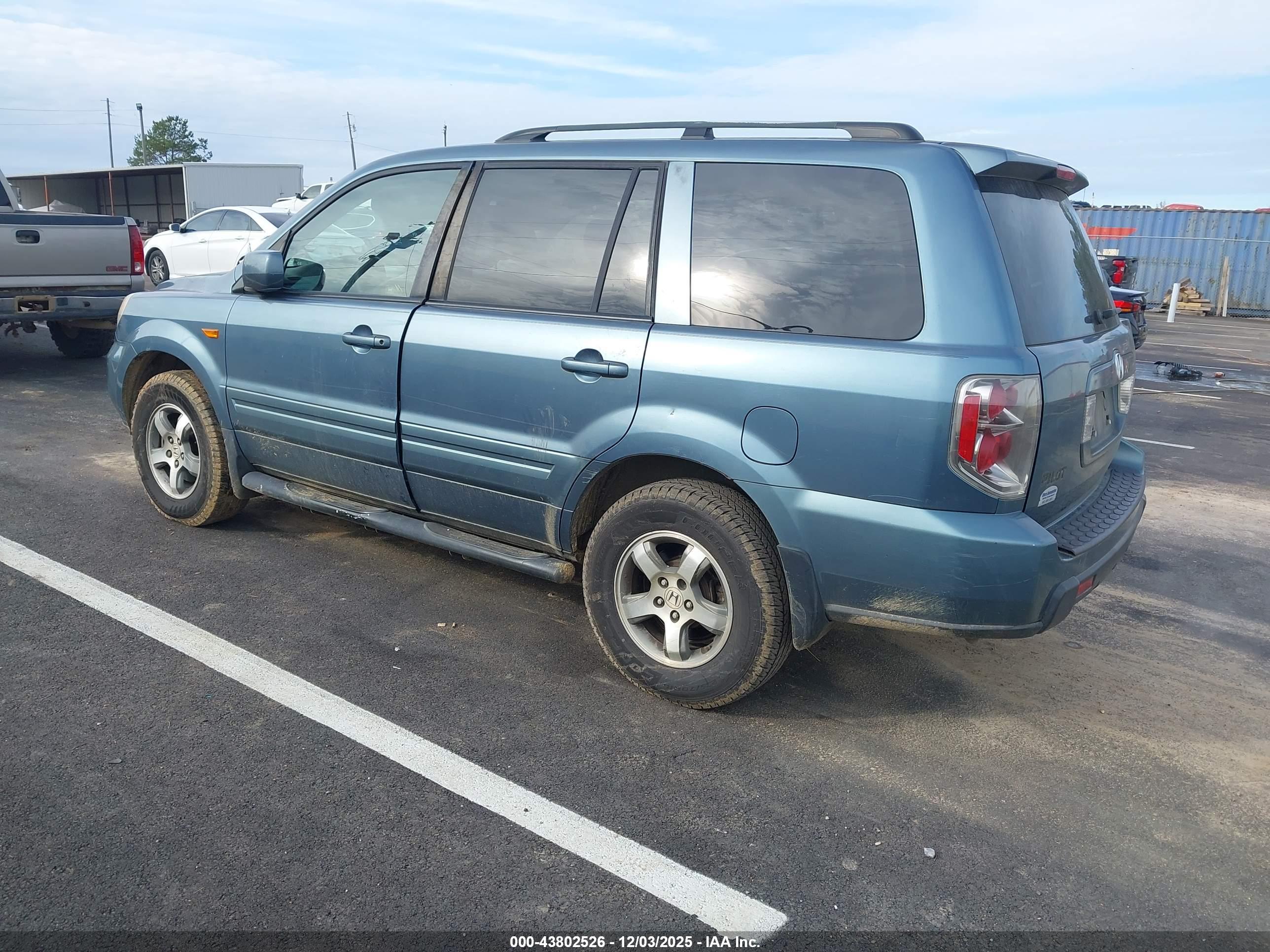 HONDA PILOT image 3