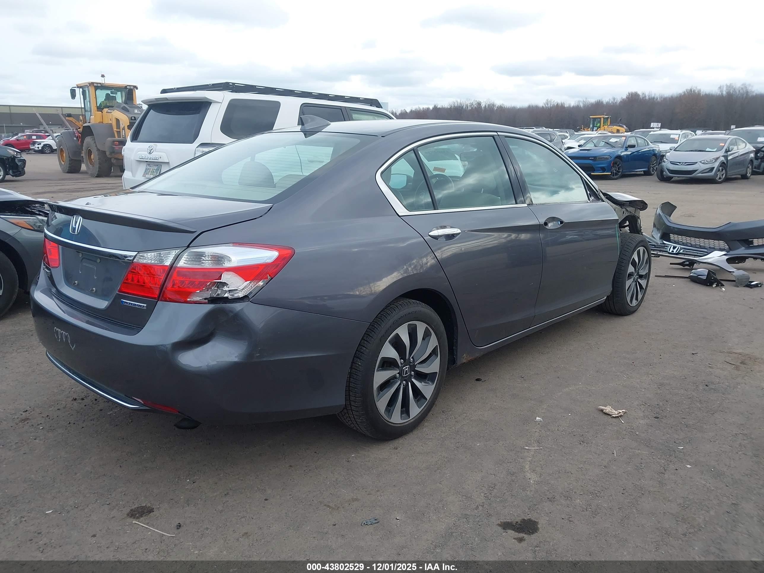 HONDA ACCORD image 4