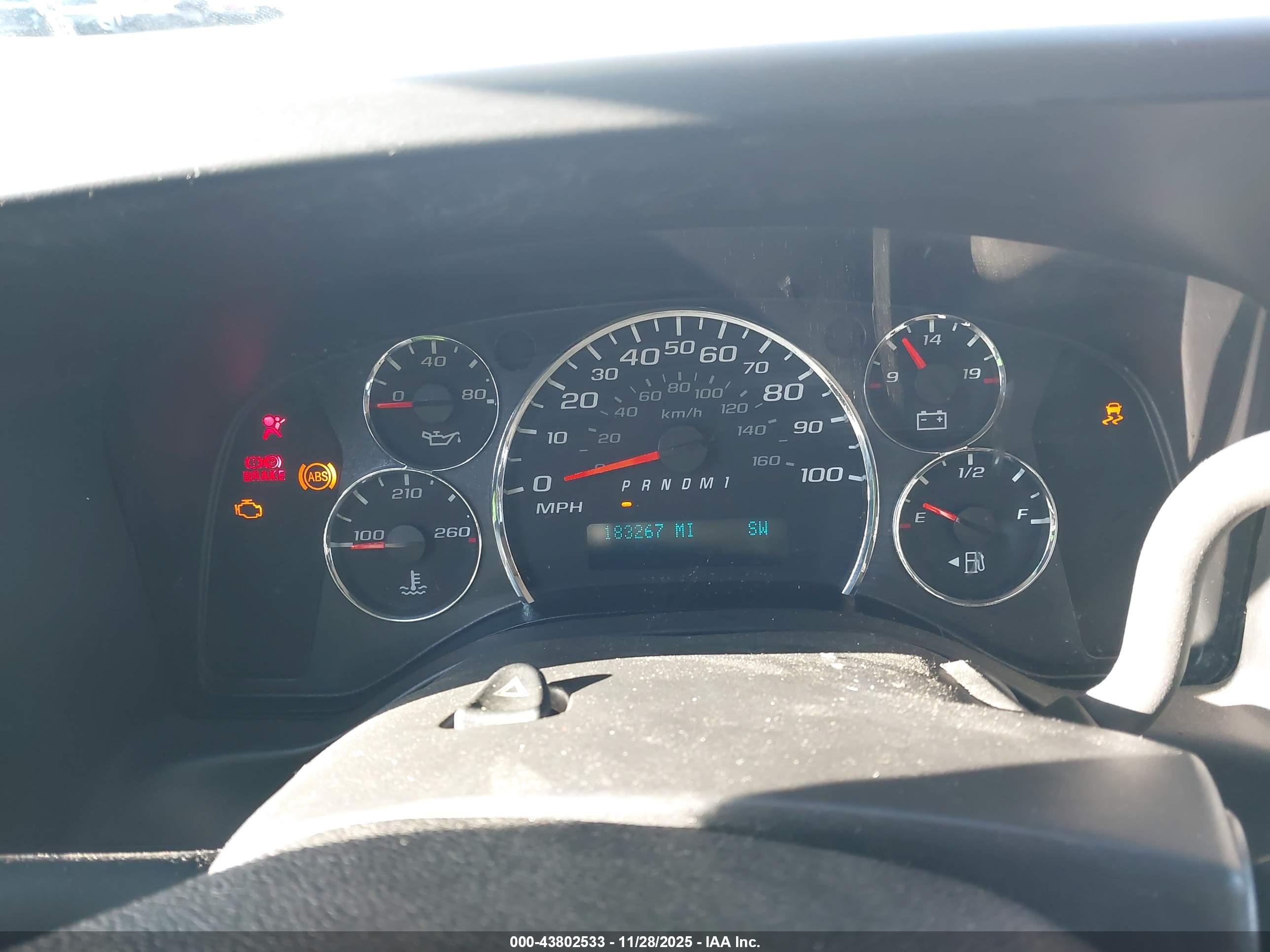 CHEVROLET EXPRESS image 7