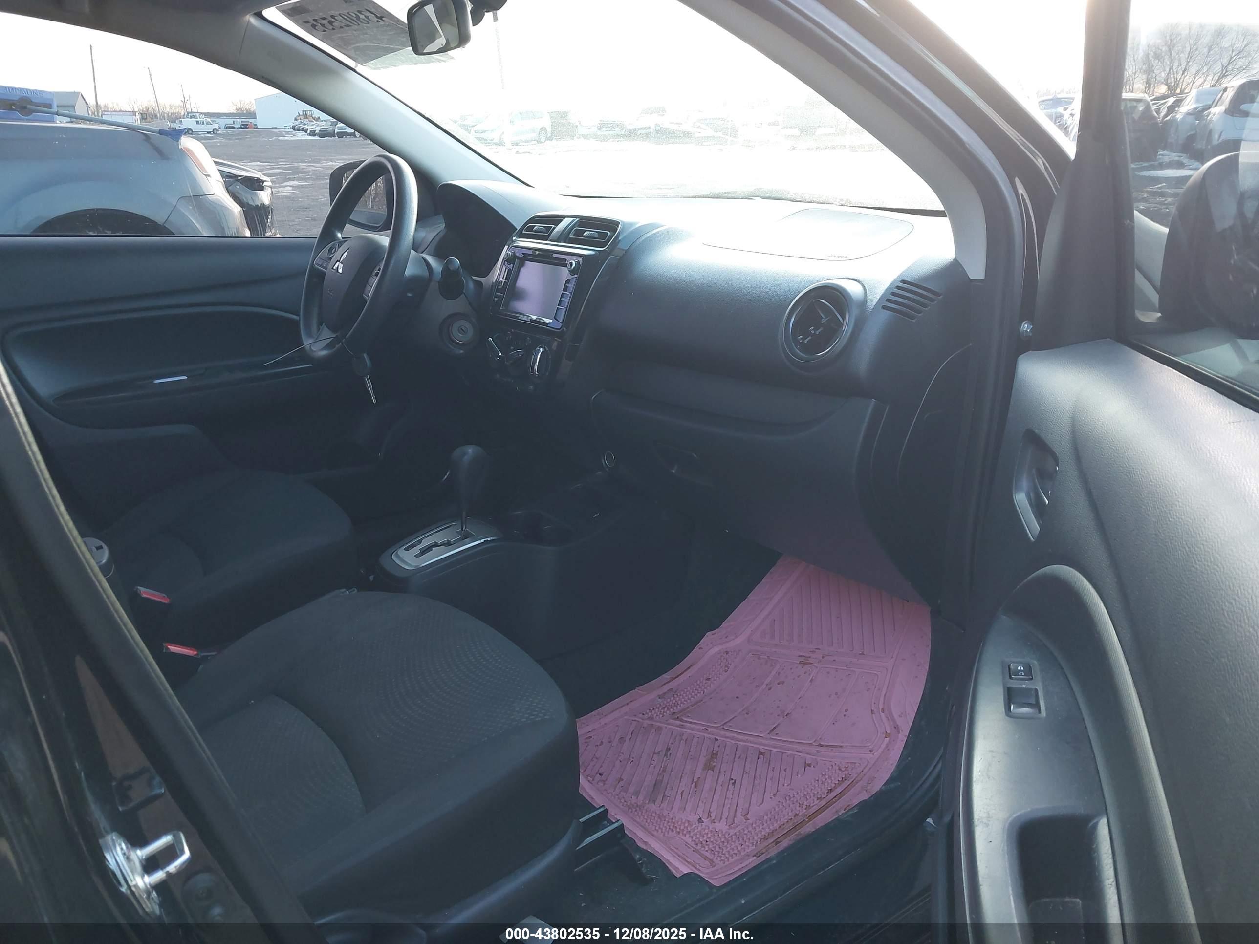 MITSUBISHI MIRAGE image 5