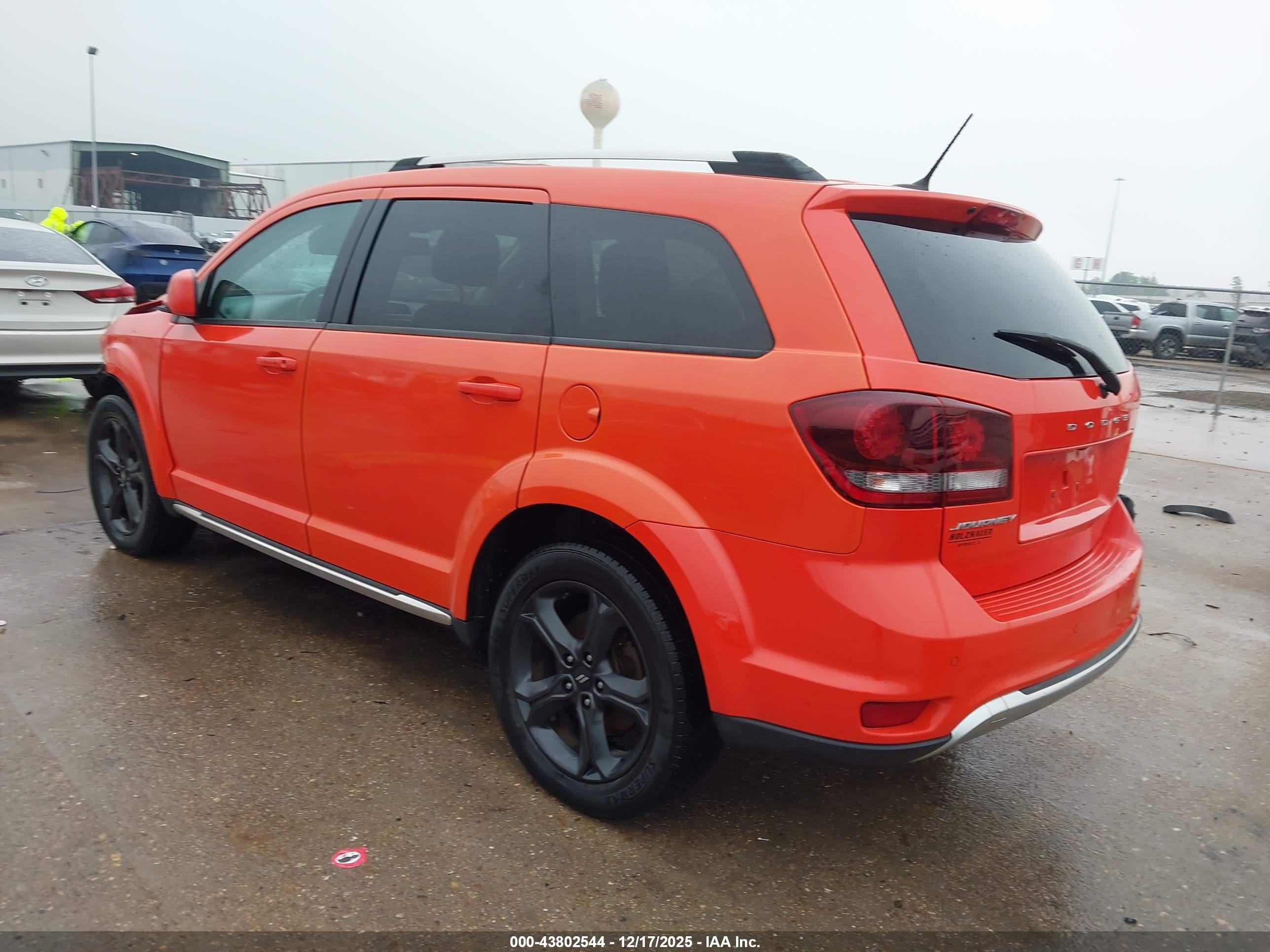 DODGE JOURNEY image 3