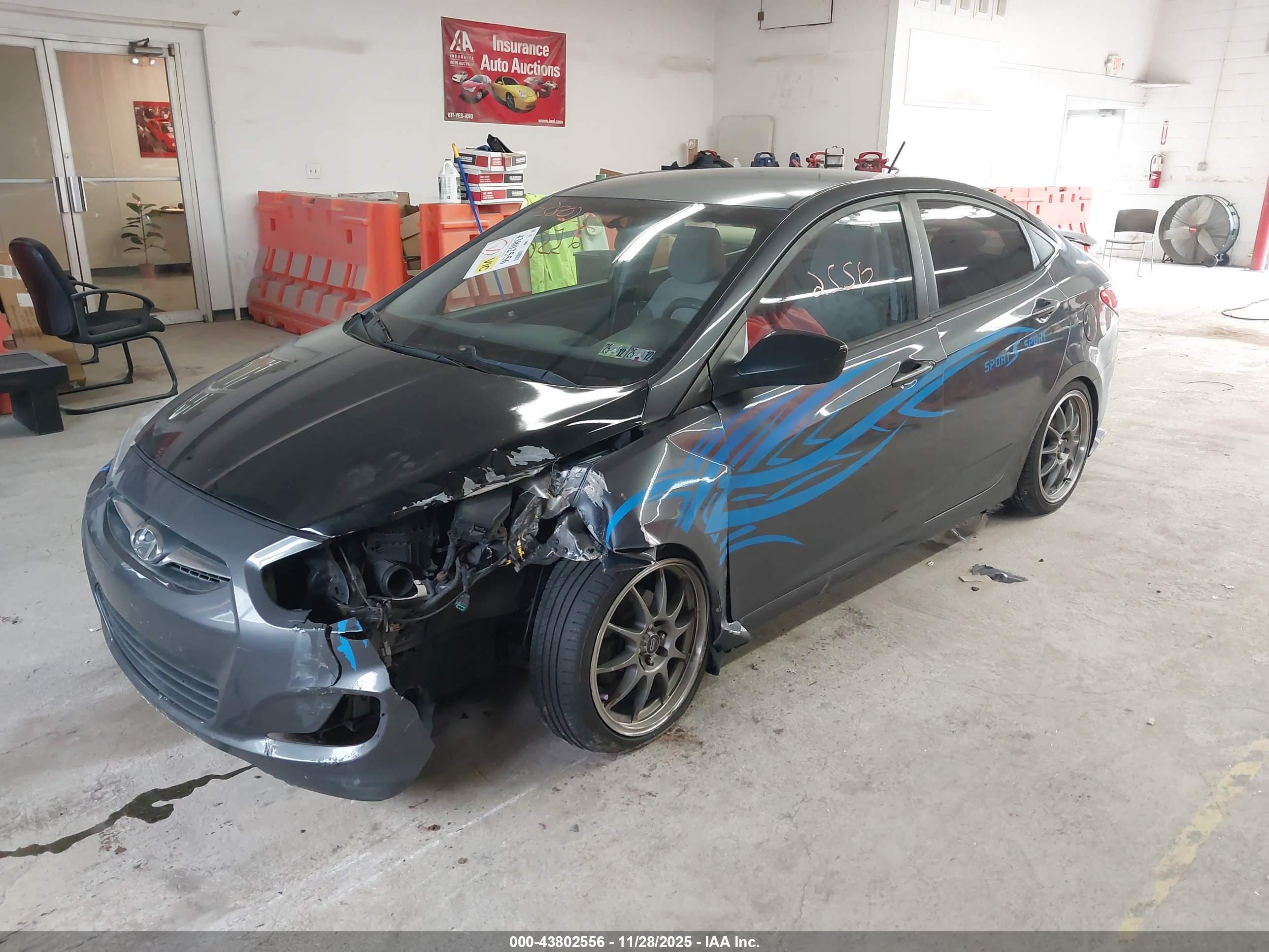 HYUNDAI ACCENT image 2