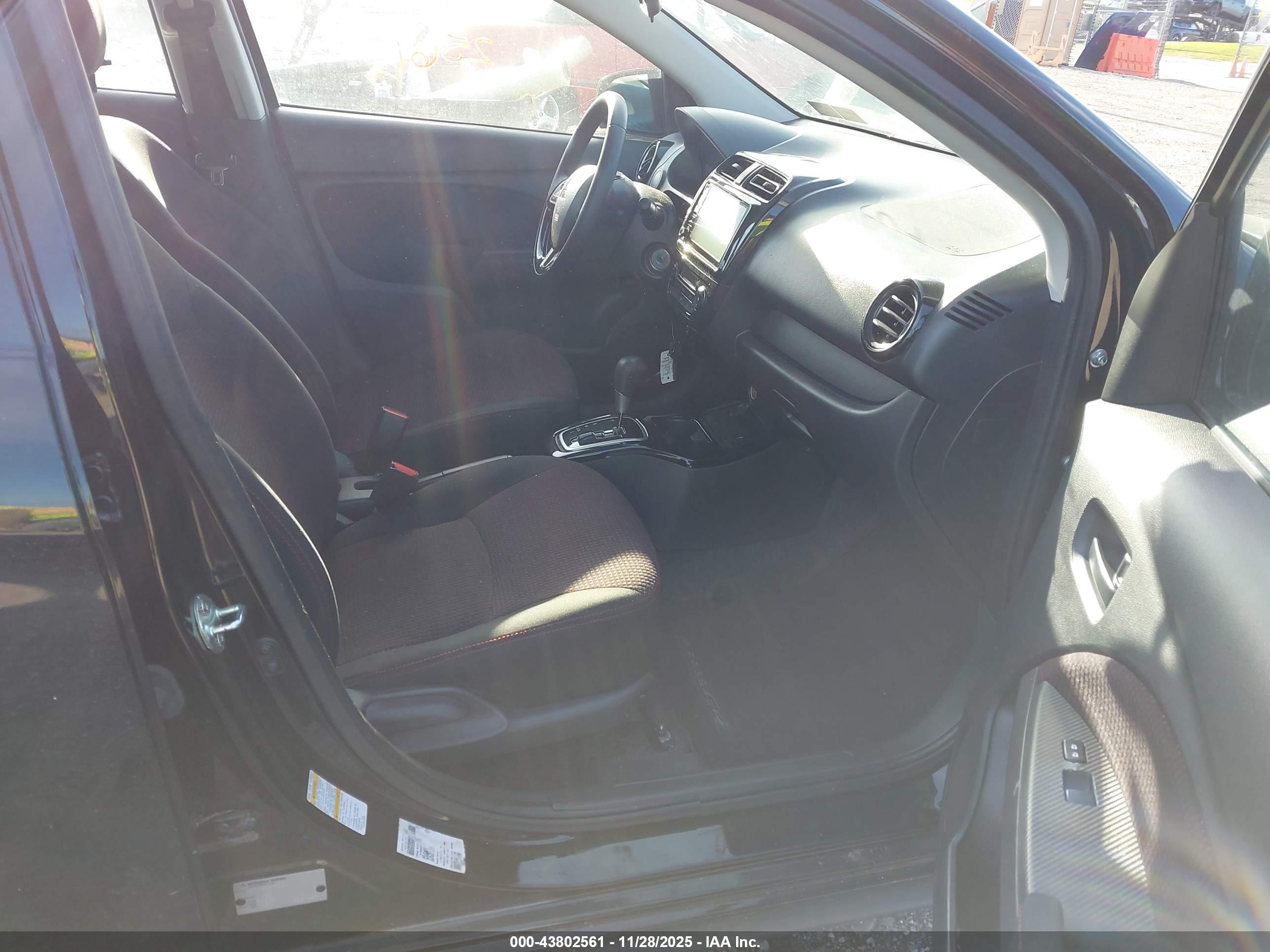 MITSUBISHI MIRAGE image 5