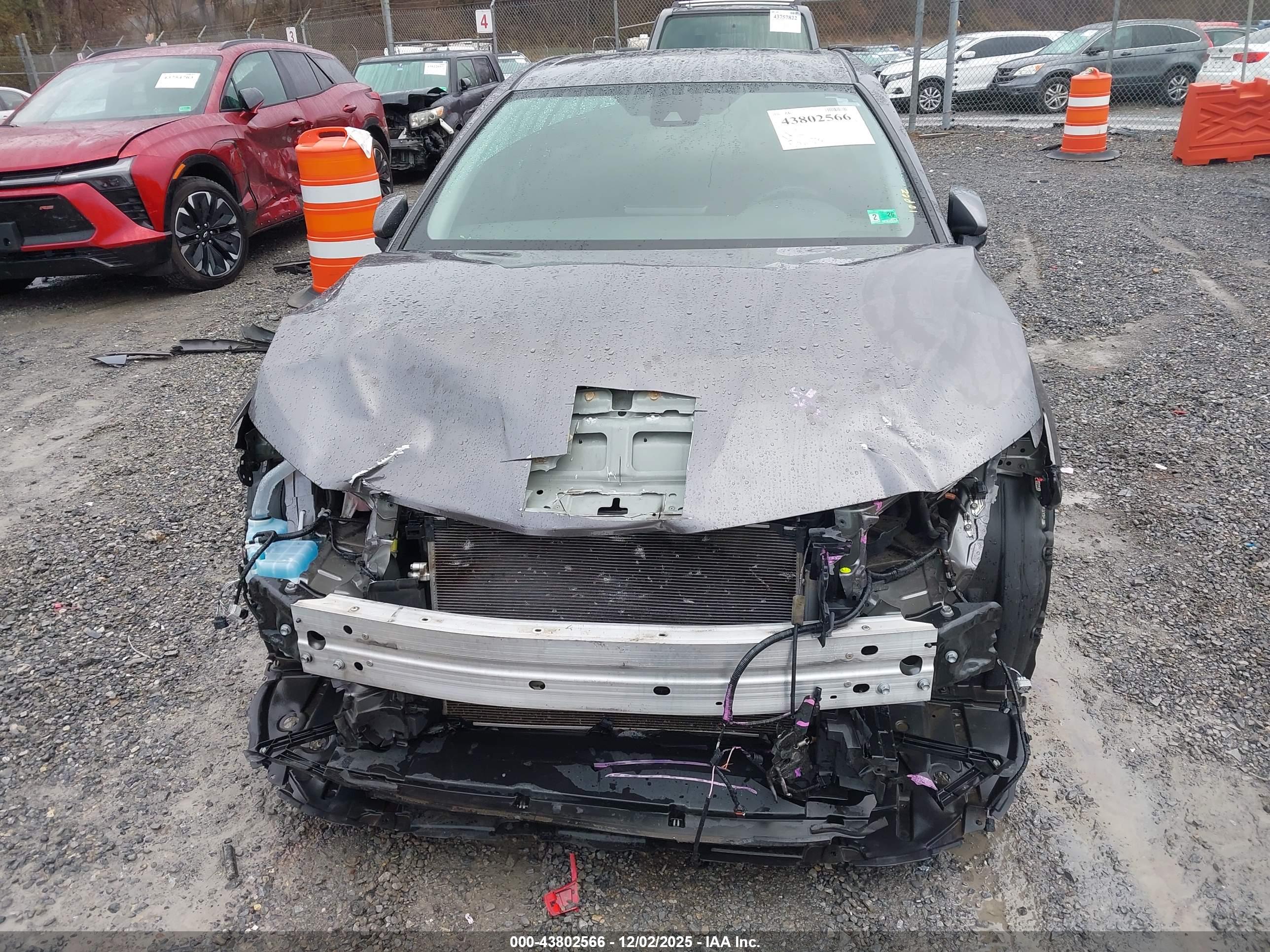 TOYOTA CAMRY image 6
