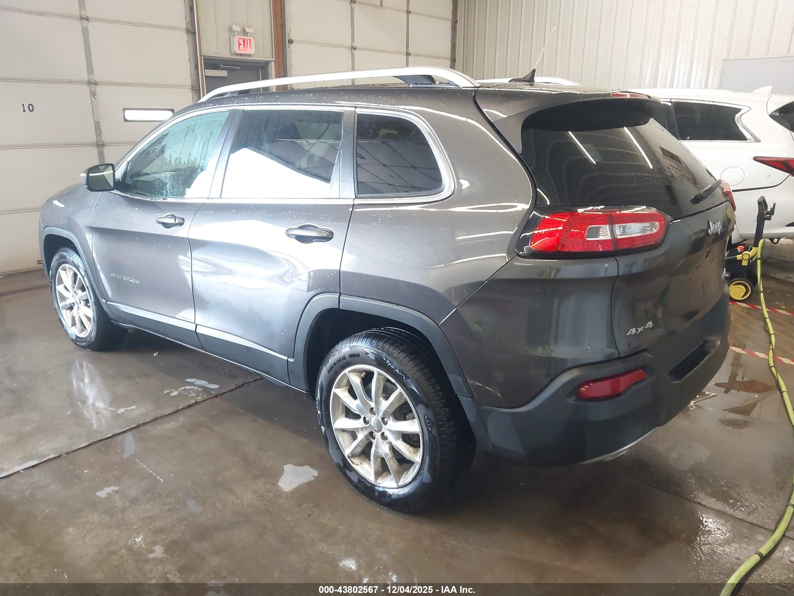 JEEP CHEROKEE image 3